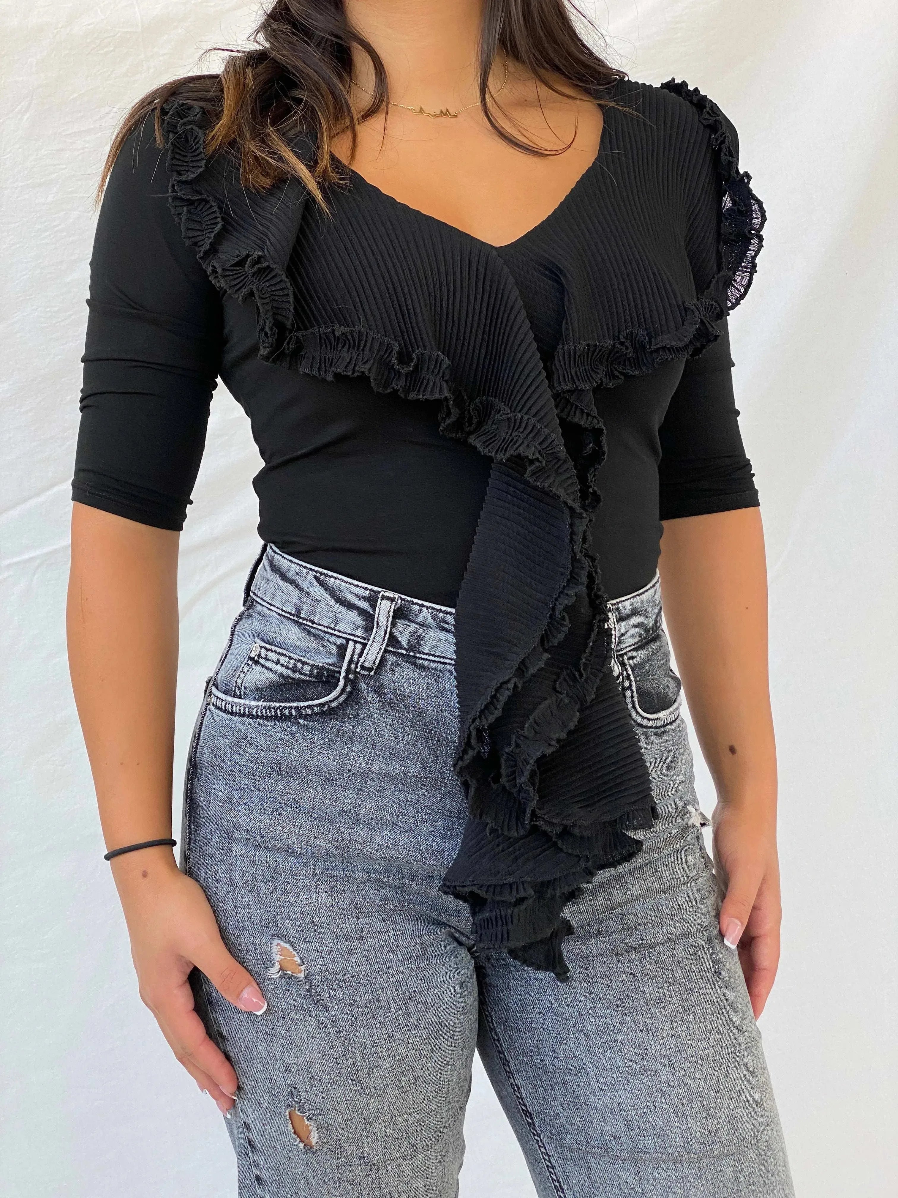 Statement Vintage White Bird Ruffled Collar Black Top - M - Balagan Vintage Full Sleeve Top 90s, full sleeve top, Lana, women top