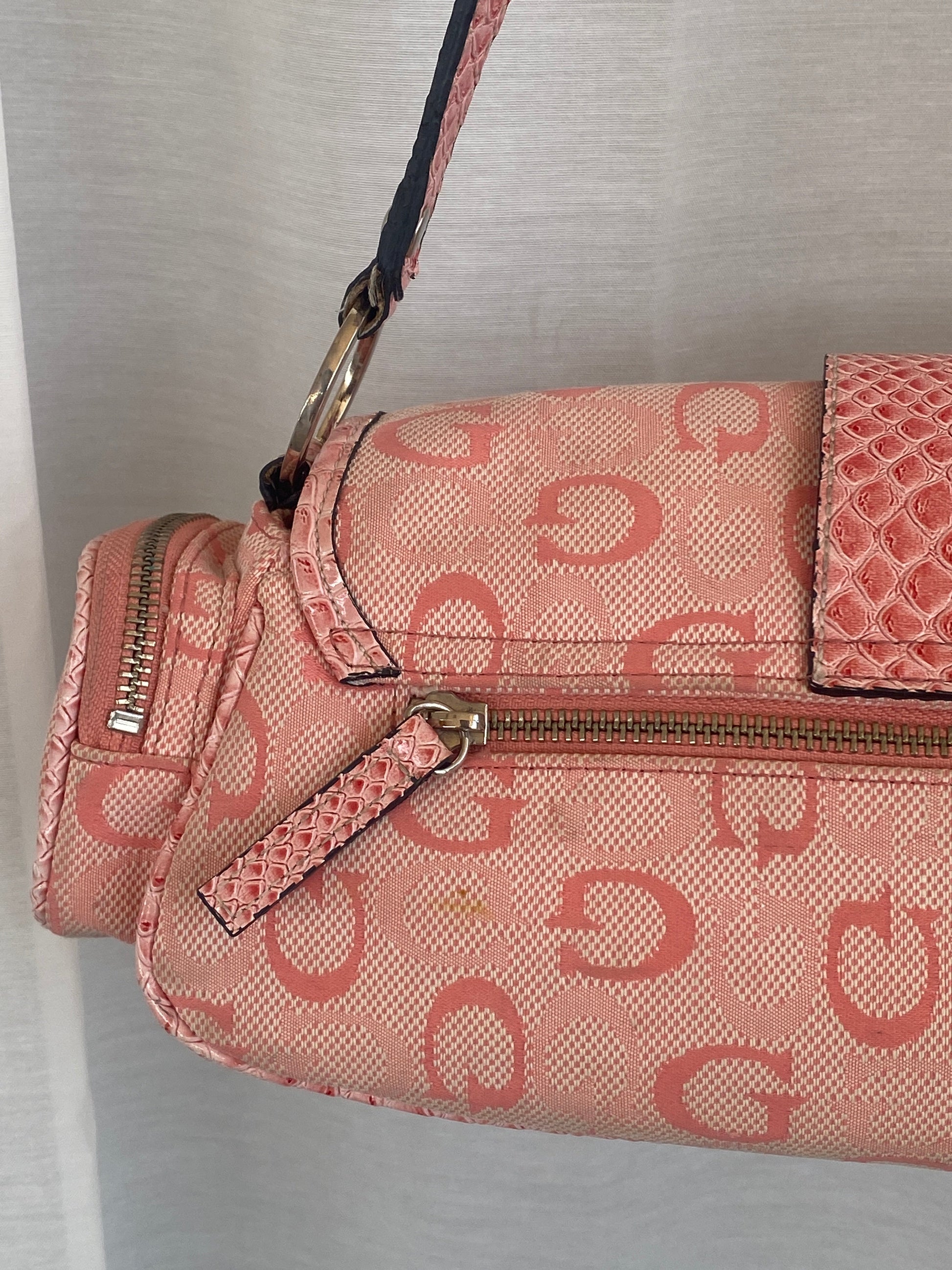 Statement Vintage Y2K Guess Pink Monogram Shoulder Bag - Balagan Vintage Shoulder Bag 00s, 90s, bag, genuine leather, guess, NEW IN, shoulder bag, Y2K