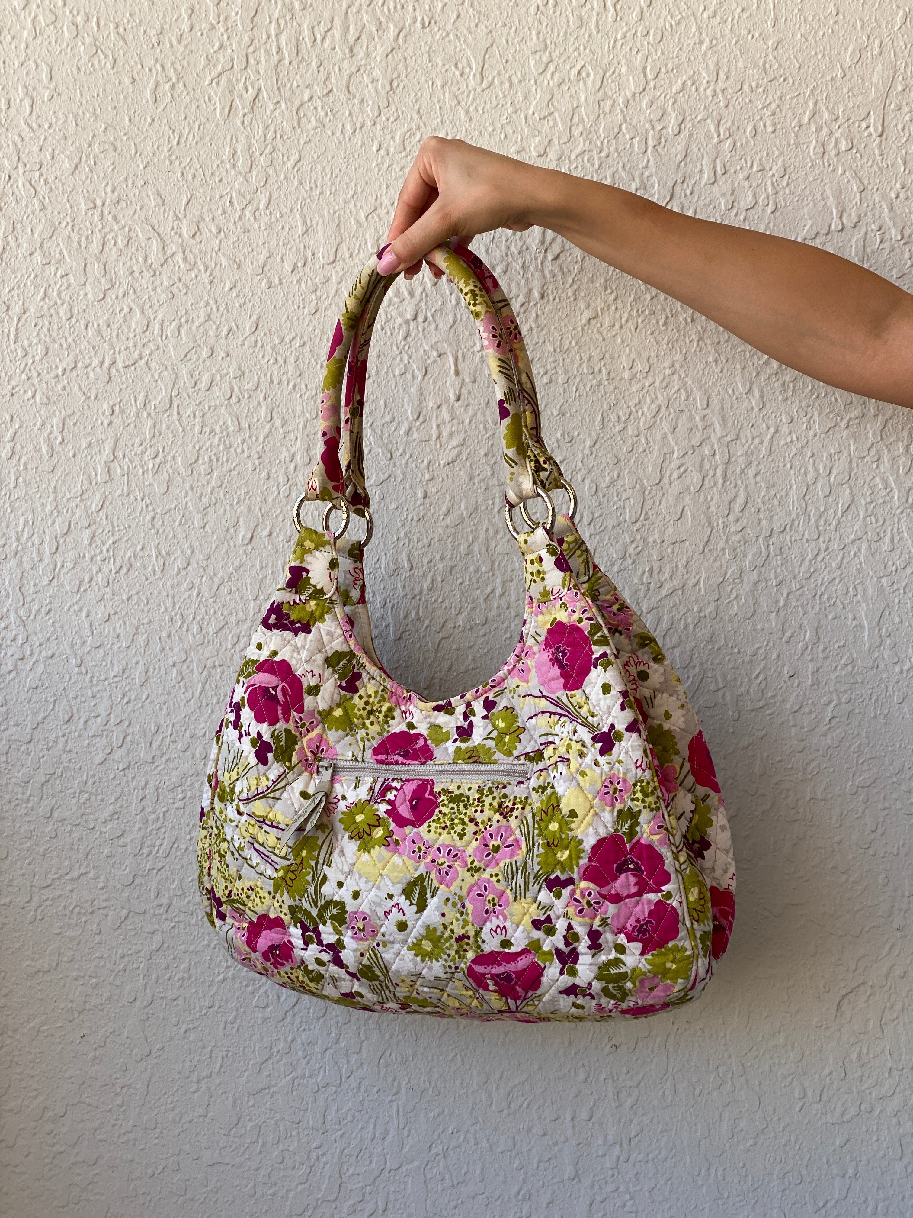 Vera Bradley “Make Me Blush” Floral Large Quilted Hobo Shoulder Bag - Balagan Vintage Shoulder Bag 00s, 90s, bag, floral, guess, shoulder bag, Y2K