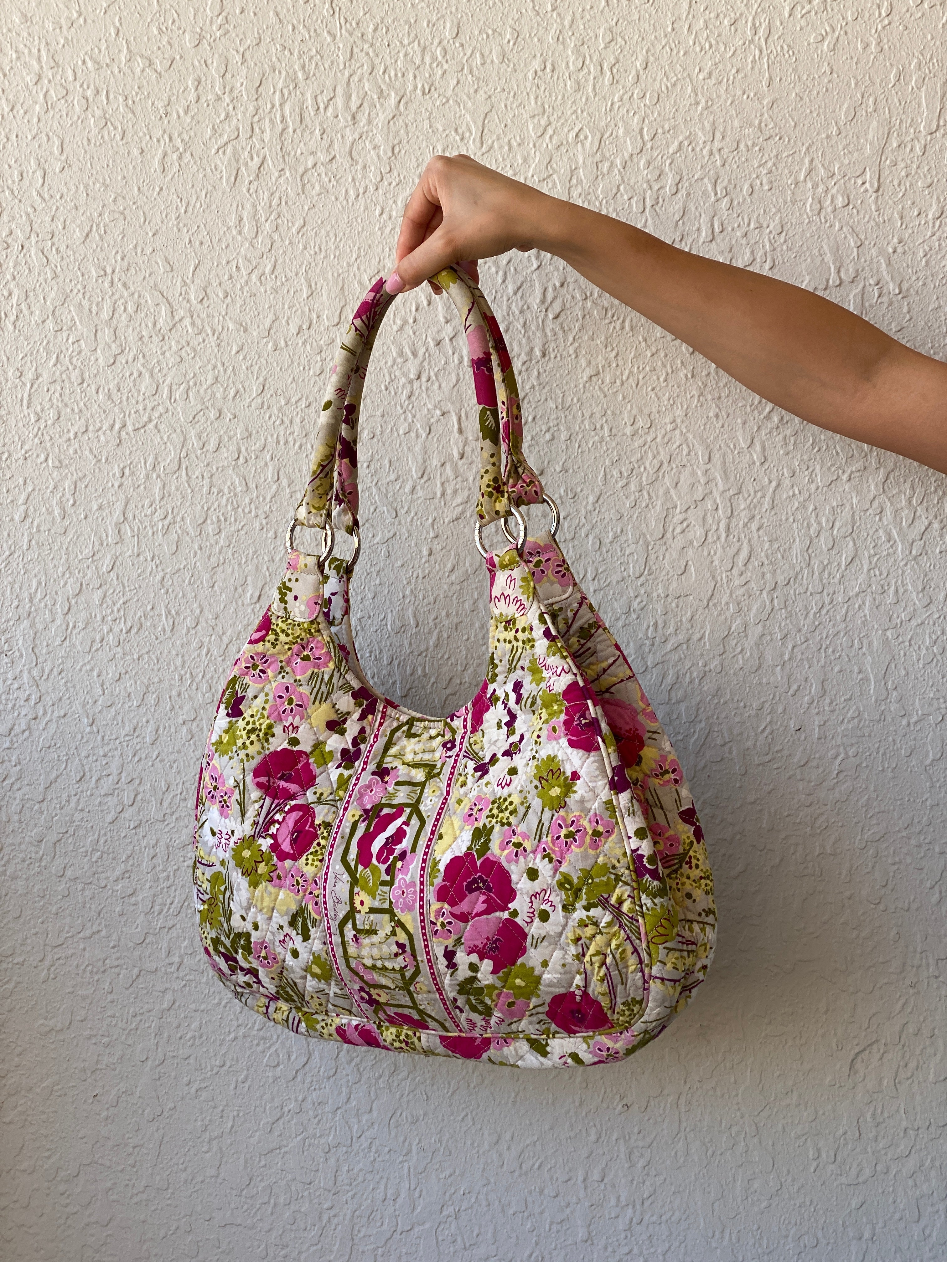 Vera Bradley “Make Me Blush” Floral Large Quilted Hobo Shoulder Bag - Balagan Vintage Shoulder Bag 00s, 90s, bag, floral, guess, shoulder bag, Y2K