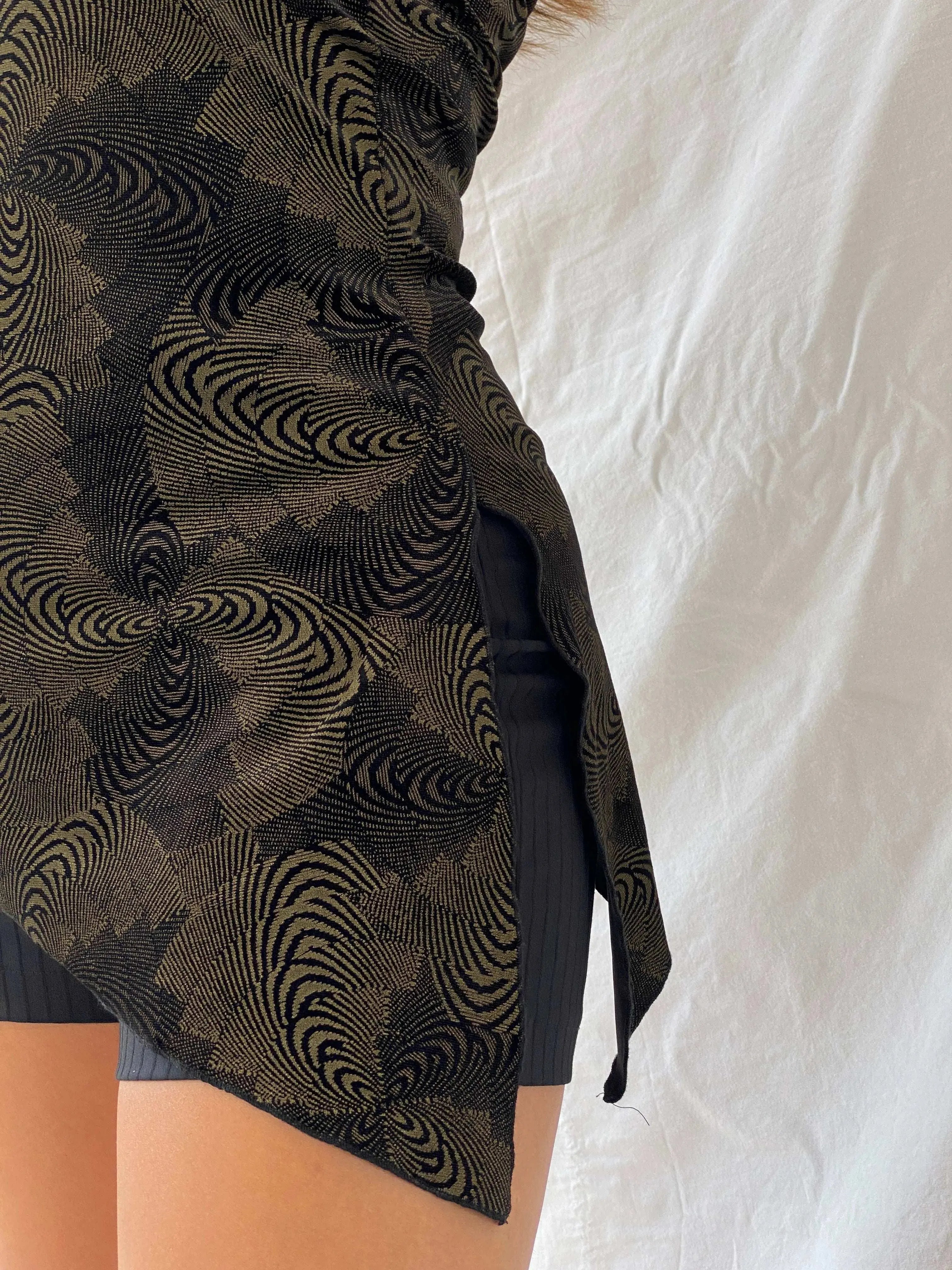 Vintage 00s Niche Halter Top With Velvet Details - L - Balagan Vintage Halter Top 00s, halter top, Lana, summer