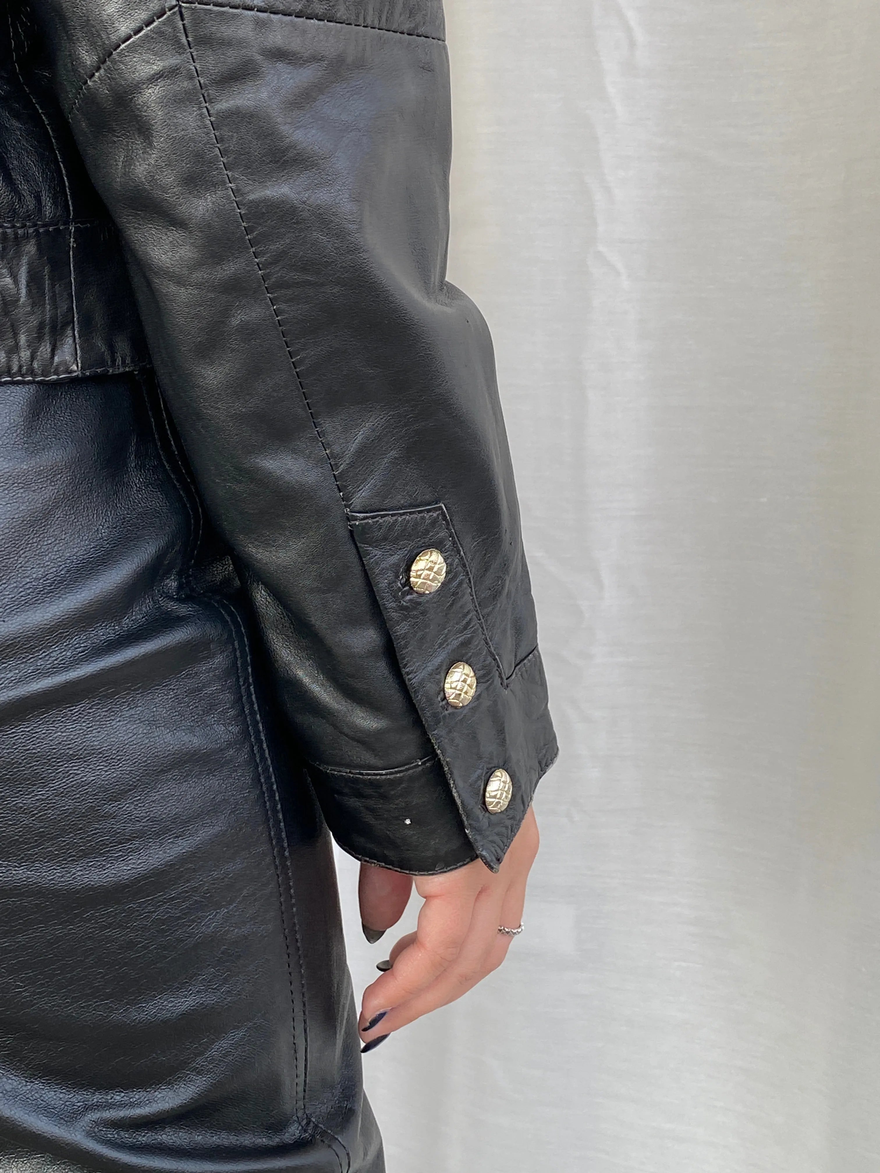 Vintage 80s GIORGIO MOBIANI Genuine Black Leather Jacket - L - Balagan Vintage Leather Jacket 80s, 90s, Coats&Jackets, Dina, genuine leather, genuine leather jacket, leather, leather jacket, vintage, vintage jacket, winter, Women's Leather Jackets