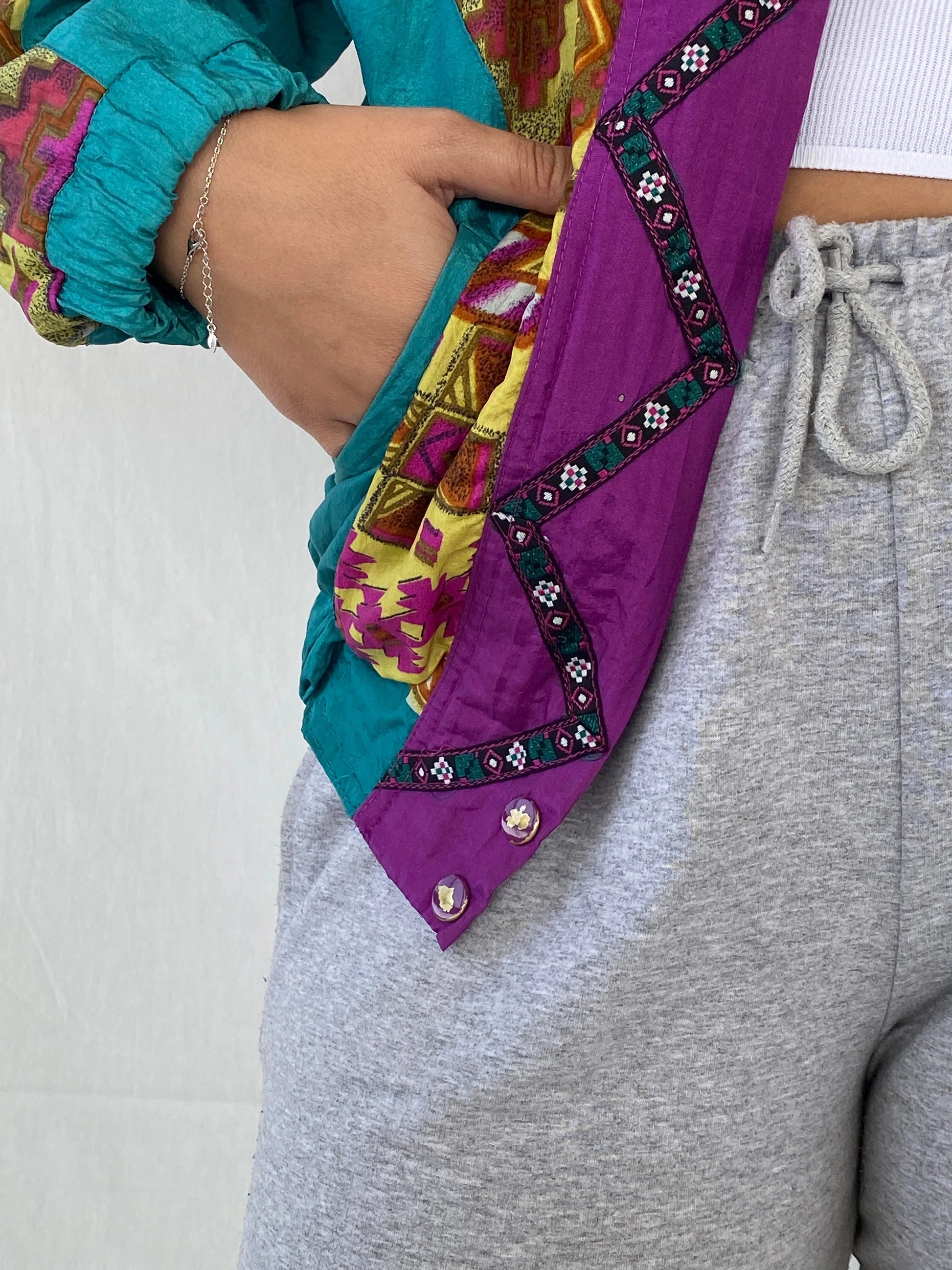 Vintage 80s/90s Lavon by Cheerful Corp Green Tribal Print Windbreaker Track Jacket - S - Balagan Vintage Windbreaker Jacket Coats&Jackets, Dina, windbreaker, windbreaker jacket, Women's Windbreaker Jackets