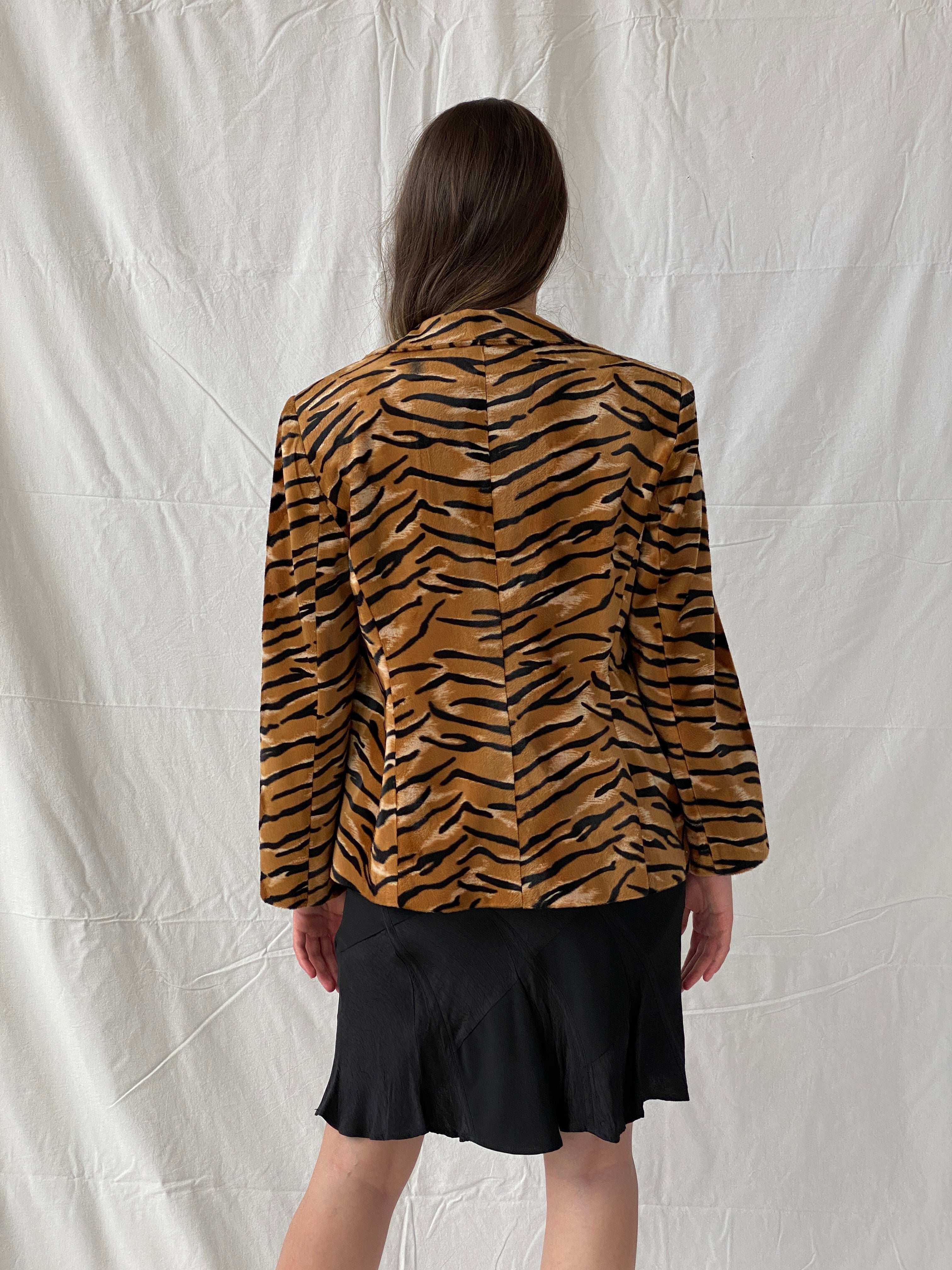 Vintage 90s Dana Mode Tiger Print Faux Fur Black and Tan Blazer - L - Balagan Vintage Blazer 90s, animal print, blazer, consignment, faux fur, full sleeve blazer, fur jacket, Mira, Najla, winter