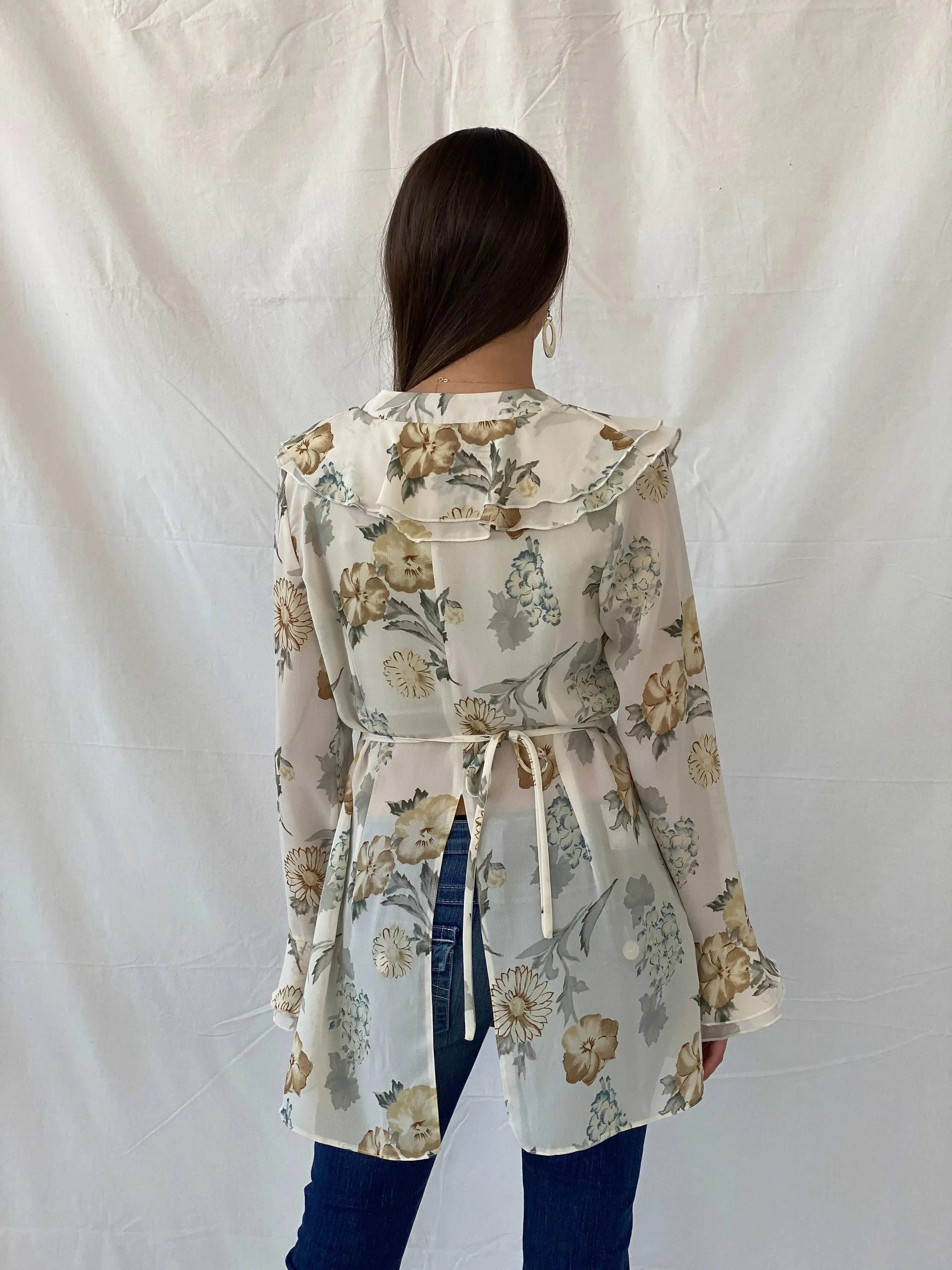 Vintage 90s Hanny London Semi Sheer Floral Cardigan with Ruffled Collar - L - Balagan Vintage Cardigan 00s, 90s, Mira, Office core, women top