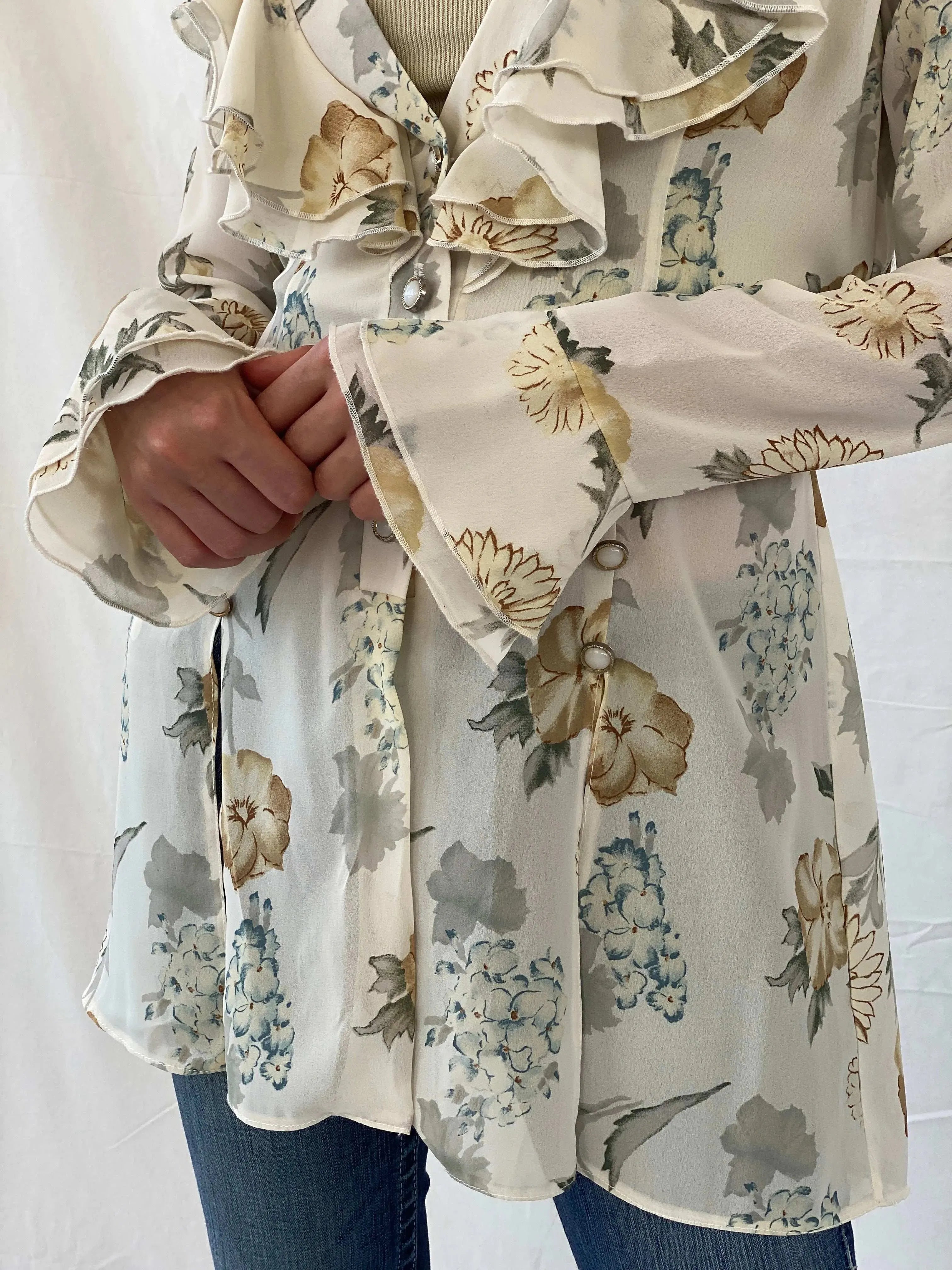 Vintage 90s Hanny London Semi Sheer Floral Cardigan with Ruffled Collar - L - Balagan Vintage Cardigan 00s, 90s, Mira, Office core, women top