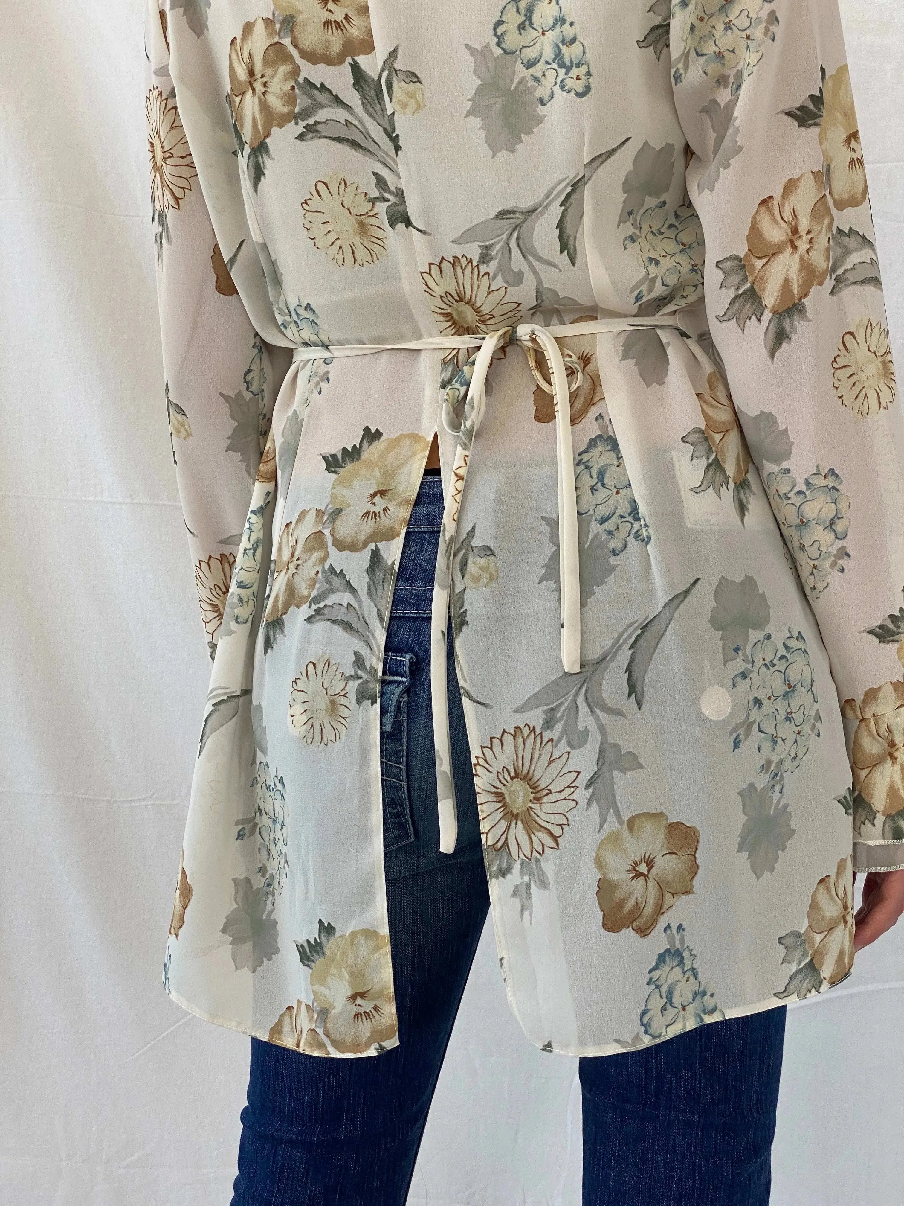 Vintage 90s Hanny London Semi Sheer Floral Cardigan with Ruffled Collar - L - Balagan Vintage Cardigan 00s, 90s, Mira, Office core, women top