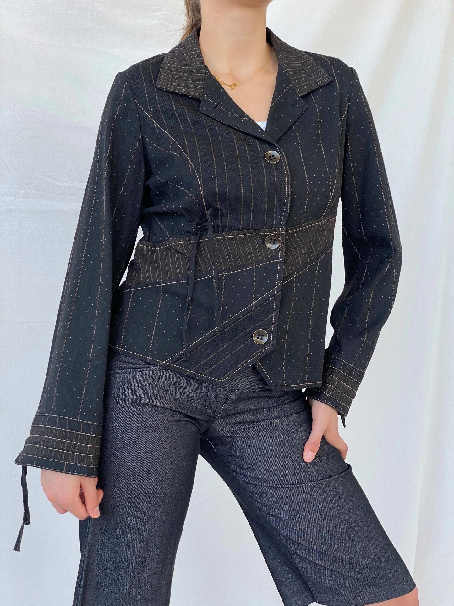 Vintage 90s Jacqueline Riu Whimsy Black Structured Light Jacket - M - Balagan Vintage Blazer 00s, blazer, full sleeve blazer, Mira