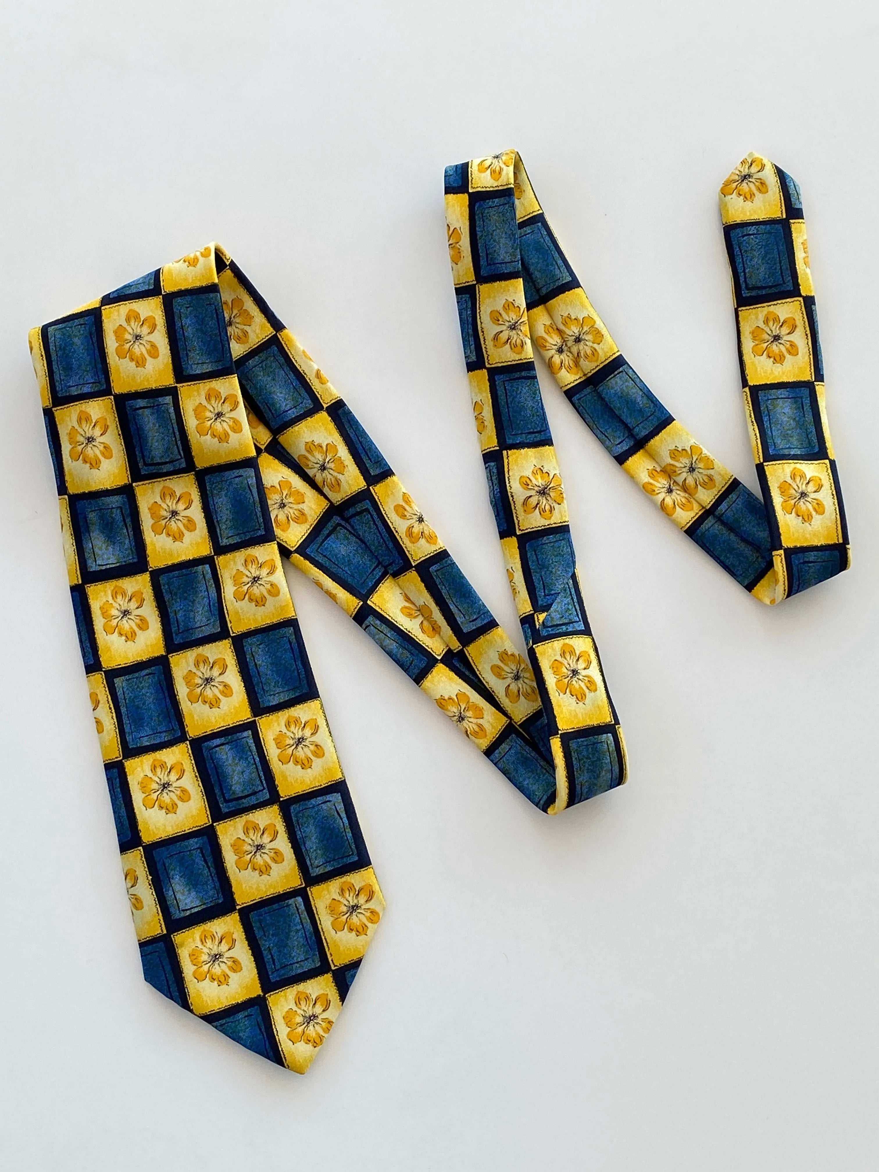 Vintage 90s Kartel Floral Print Tie - Balagan Vintage Ties 90s, print, printed tie, tie, ties, vintage, vintage tie