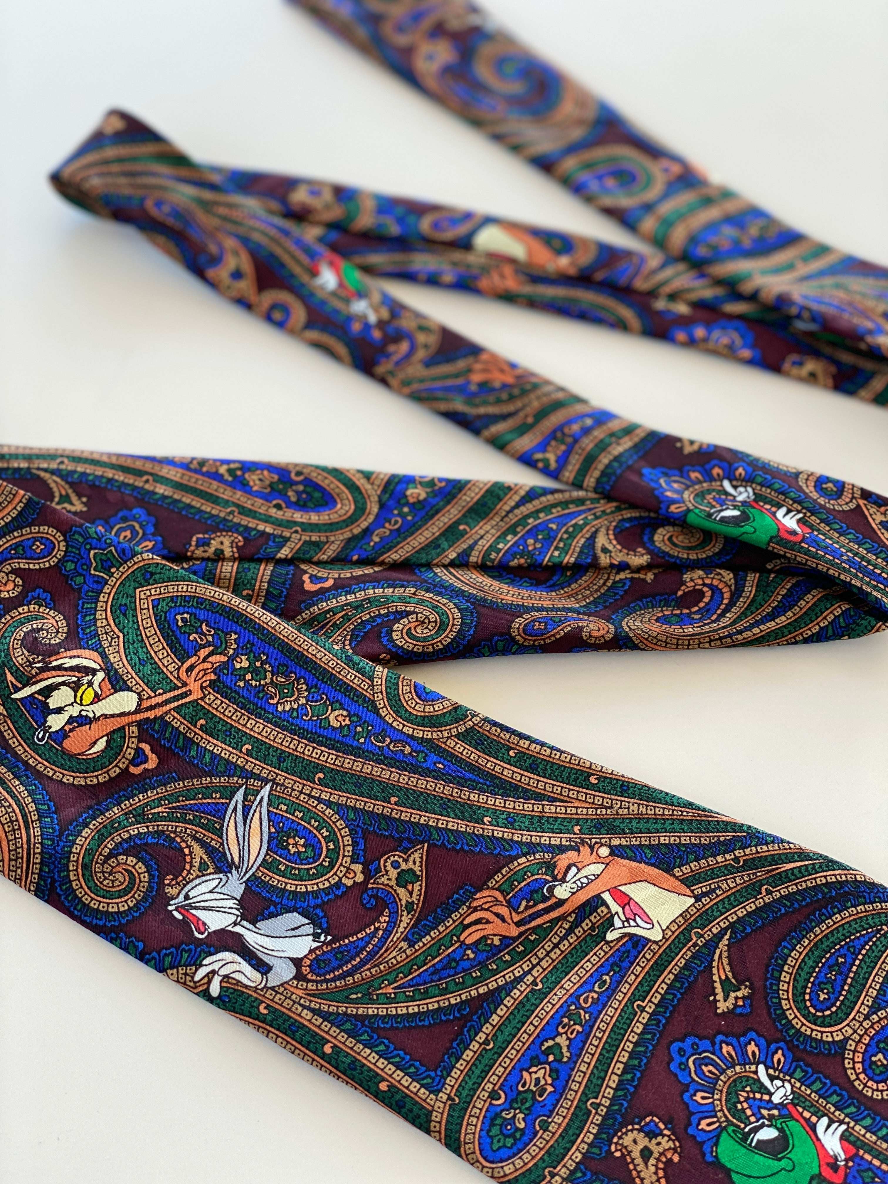 Vintage 90s Looney Tunes Mania Graphic Tie - Balagan Vintage Ties 90s, print, printed tie, tie, ties, vintage, vintage tie