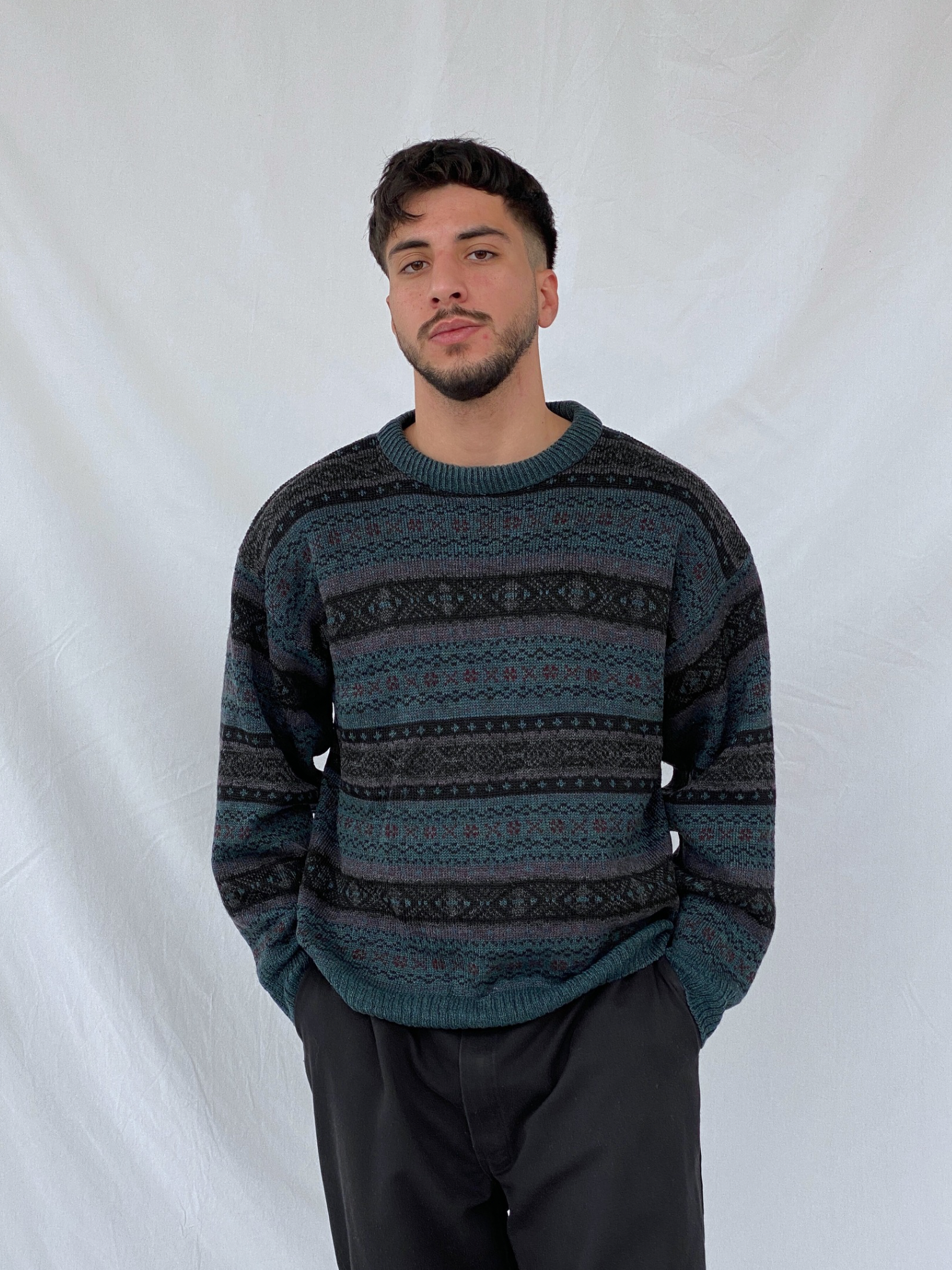 Vintage 90s MC Men’s Casuals Geometric Abstract Striped Green Crew Neck Knitted Sweater - M - Balagan Vintage Sweater 90s, Hamza, knit, knitted, knitted sweater, men, NEW IN, streetwear, vintage, vintage sweater, winter