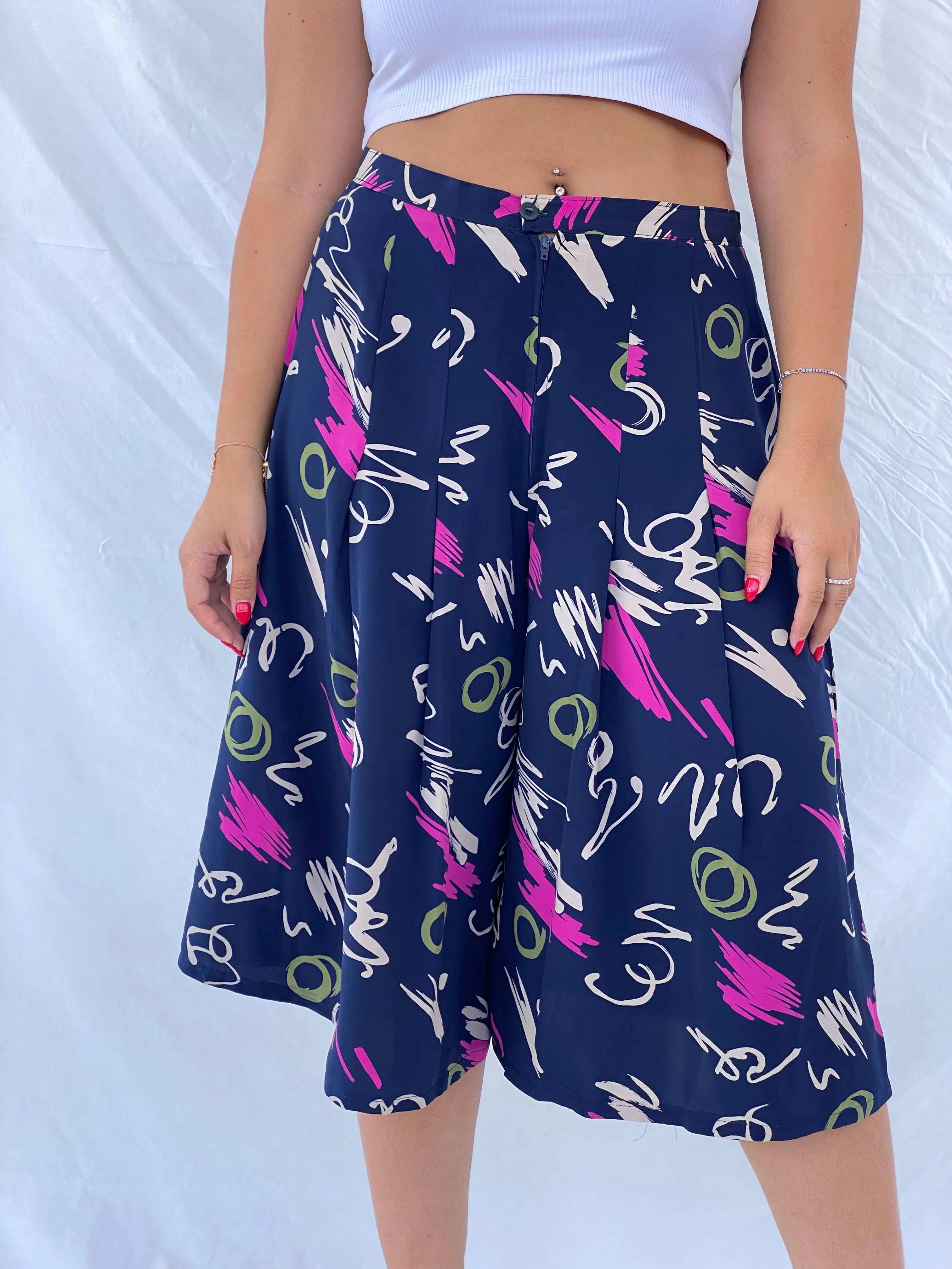 Vintage 90s Navy and Pink Bermuda Shorts Size L - Balagan Vintage Shorts 00s, 90s, Bermuda Shorts, Dina, shorts