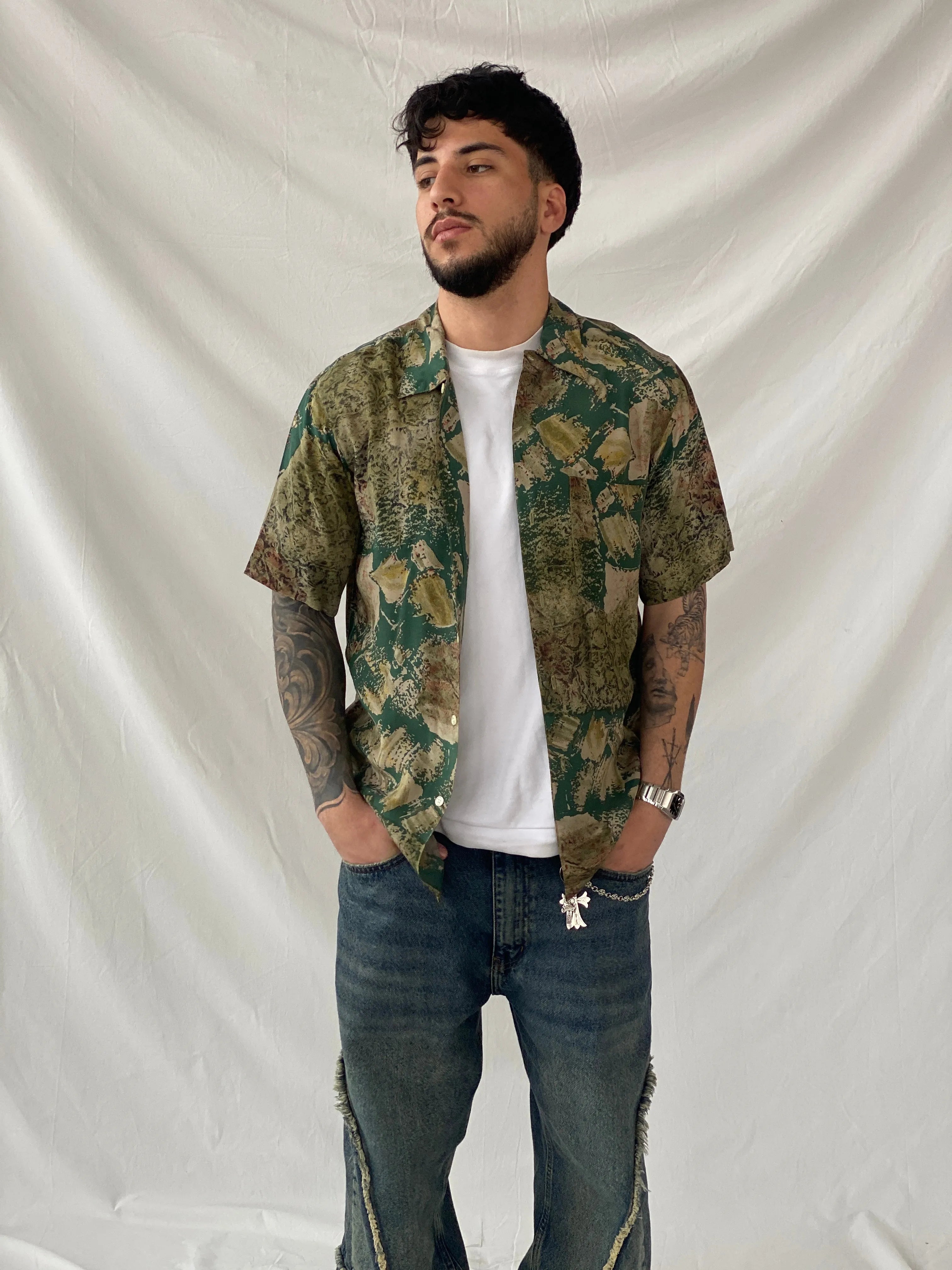 Vintage 90s Oleg Cassini Green Half Sleeve Men‘s Shirt - M - Balagan Vintage Half Sleeve Top 90s, half sleeve shirt, Hamza, mens shirt, winter