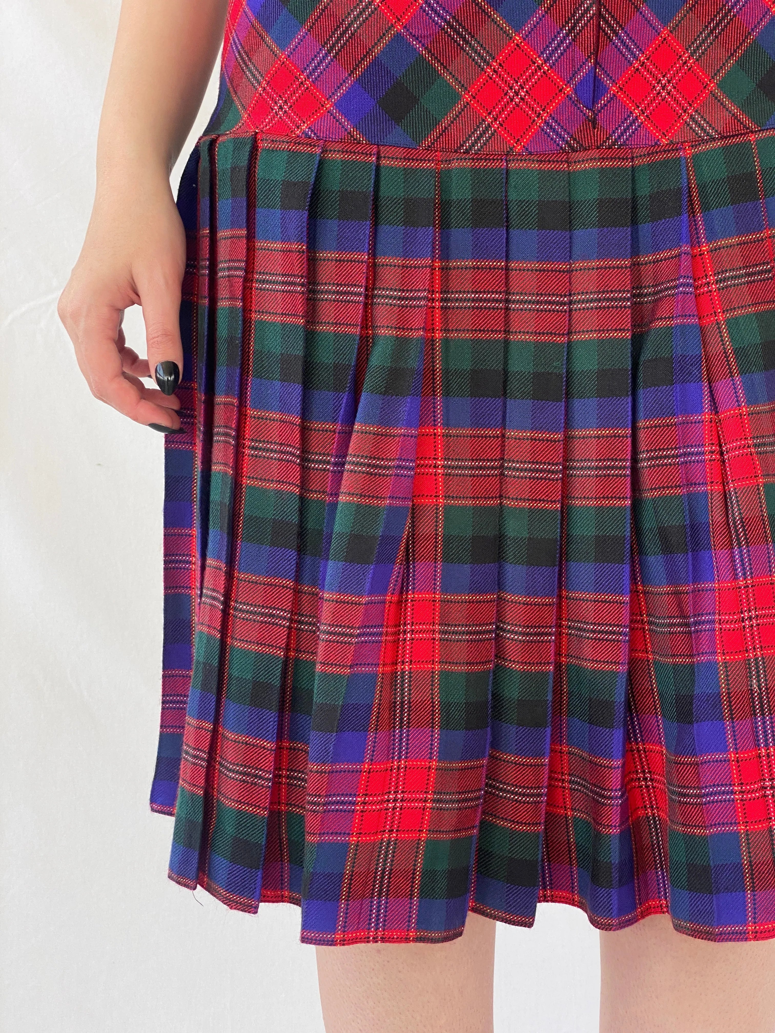 Vintage ABONE Giyim Plaid Pleated Red Wool Blend Midi Drop Waist Skirt - M - Balagan Vintage Midi Skirt Ayah, midi skirt, NEW IN, plaid, plaid skirt, striped, winter