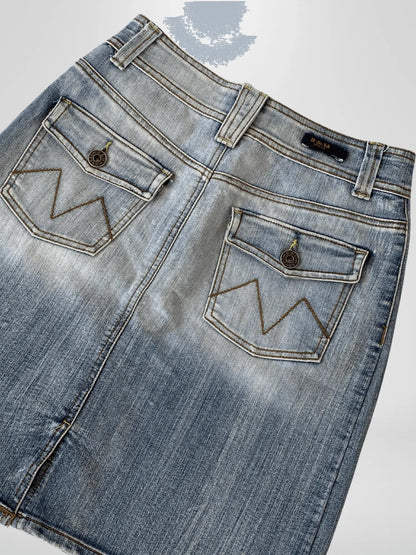Vintage B&M Jeans Light Wash A-Line Denim Knee-Length Skirt - S - Balagan Vintage Denim Skirt 00s, denim, denim skirt, jeans, lee, shorts