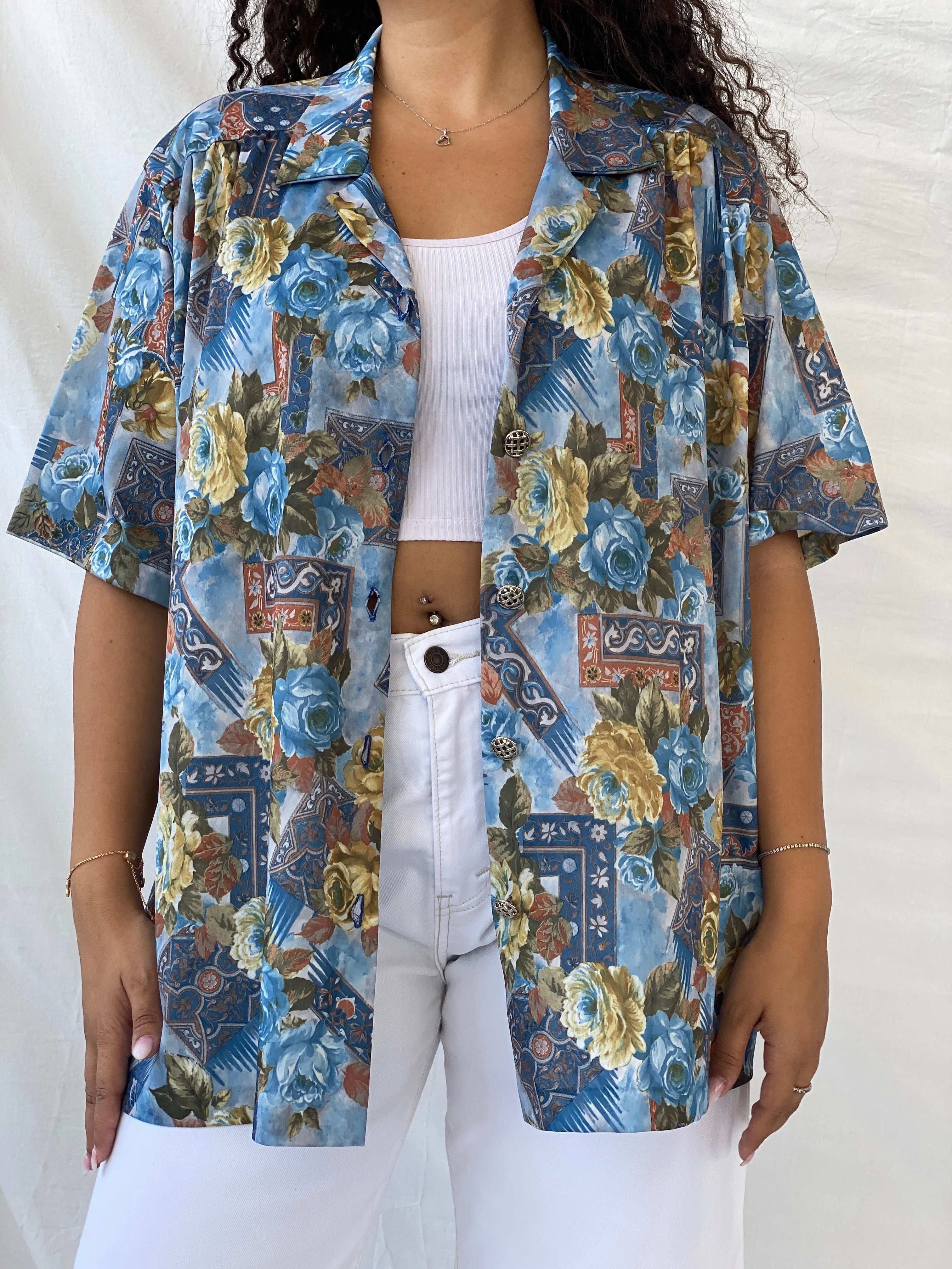 Vintage Blue Floral Print Half-Sleeve Oversized Shirt - XL - Balagan Vintage Half Sleeve Shirt 00s, 90s, Dina, floral, floral shirt, half sleeve shirt, oversized, oversized shirt