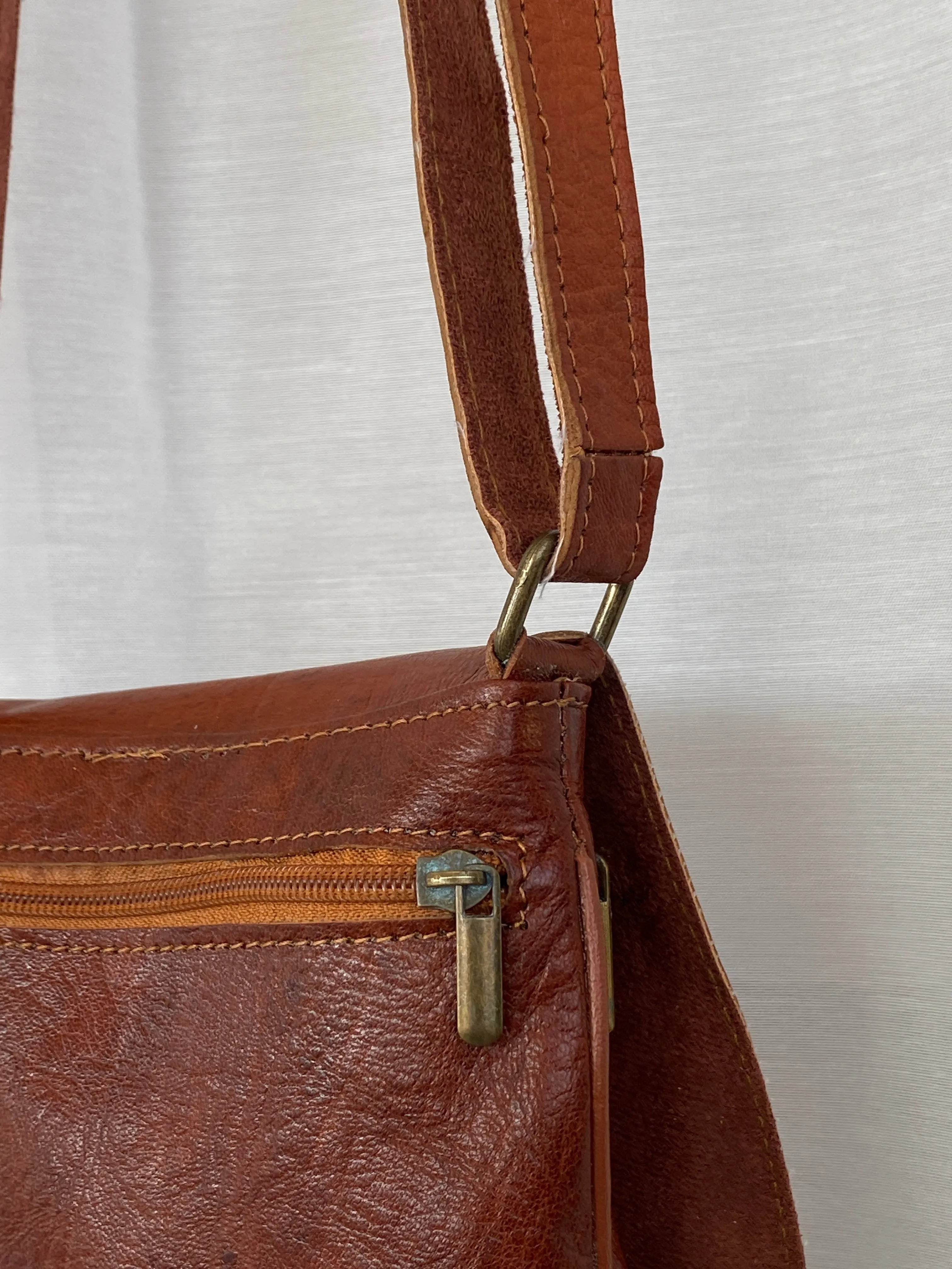 Vintage Brown Genuine Leather Western Sling Crossbody Bag - Balagan Vintage Cross Body Bag 00s, 90s, bag, shoulder bag, Y2K