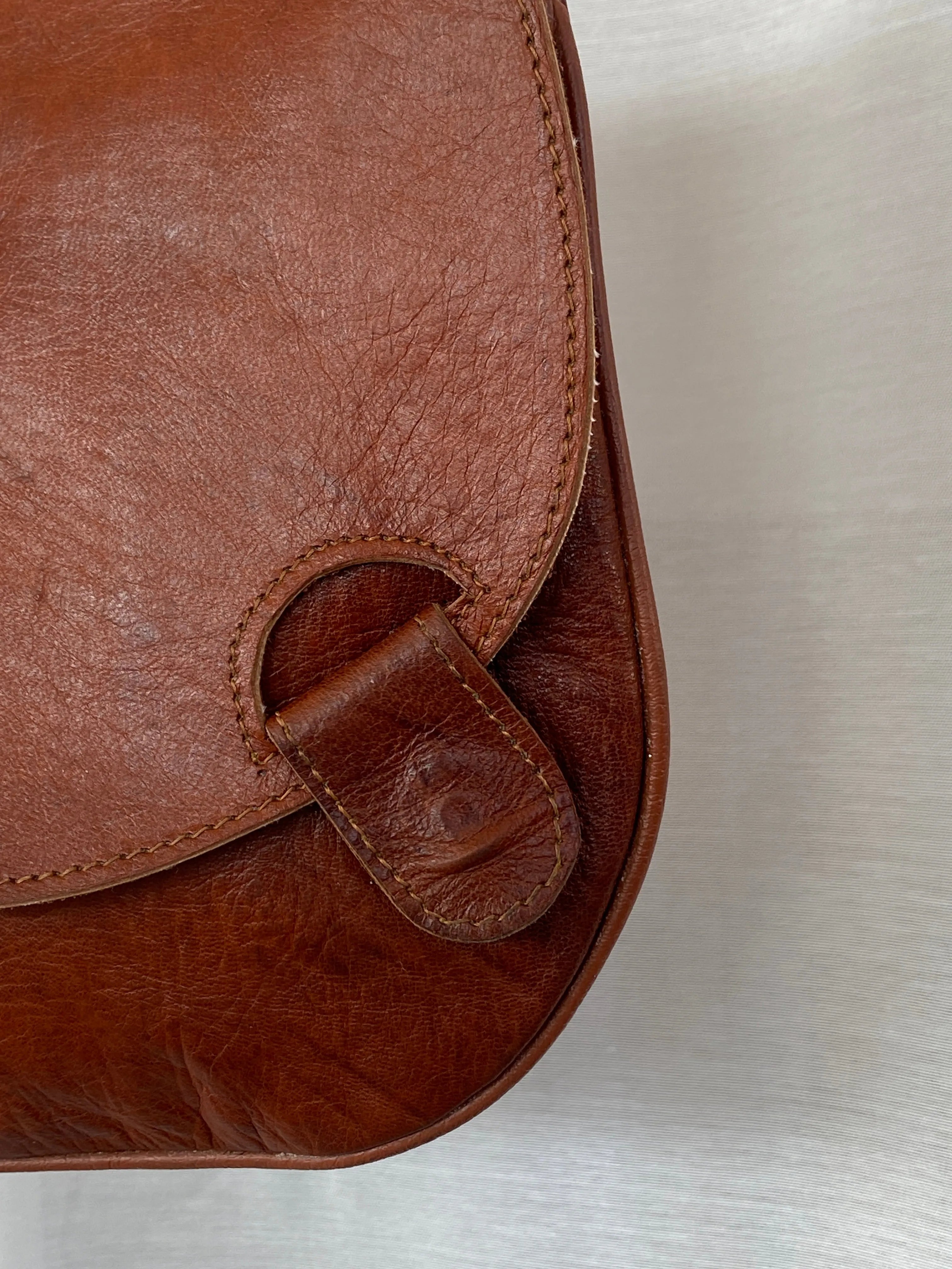 Vintage Brown Genuine Leather Western Sling Crossbody Bag - Balagan Vintage Cross Body Bag 00s, 90s, bag, shoulder bag, Y2K