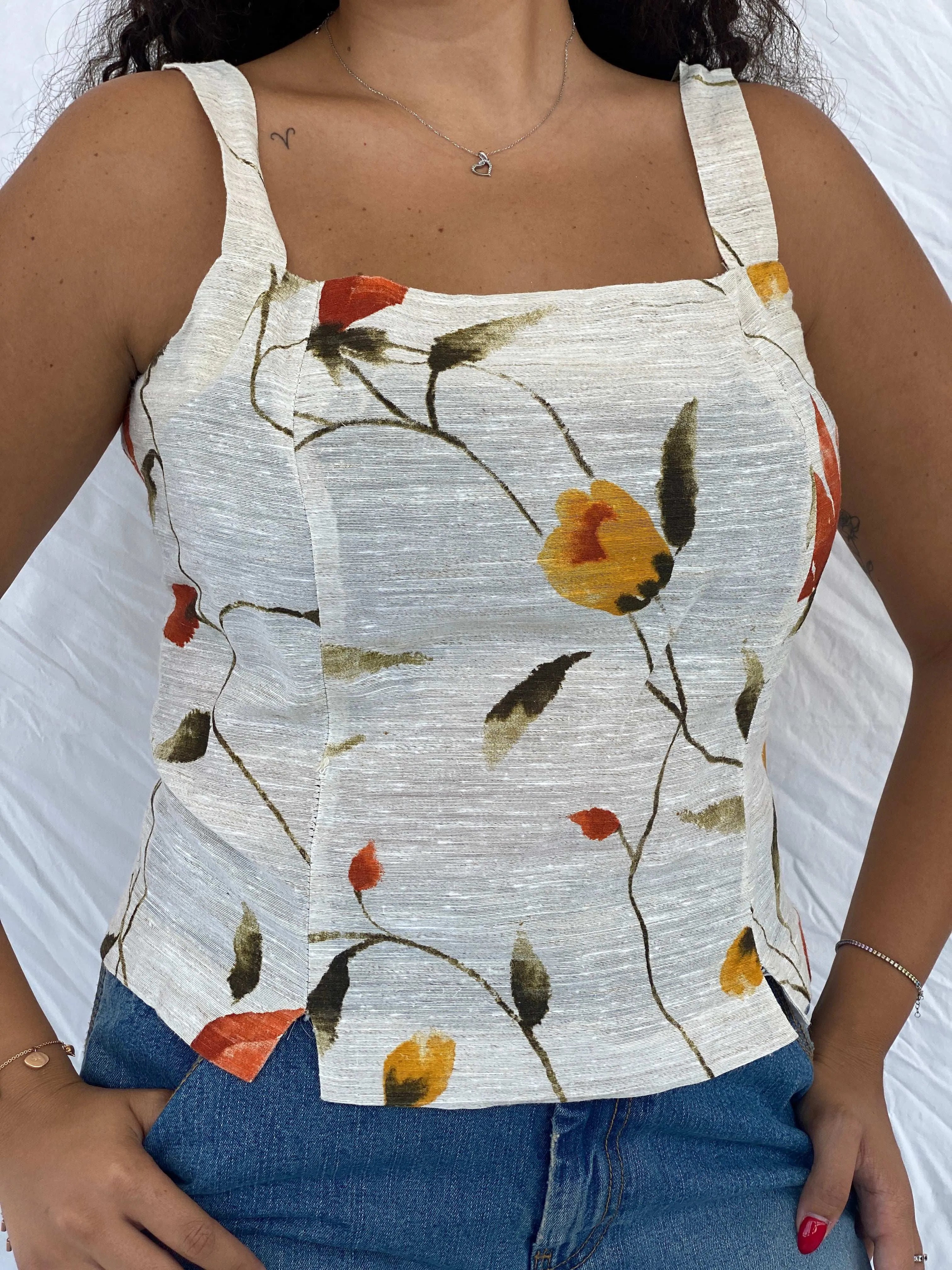 Vintage Carla Berti Linen Floral Top - Size XL - Balagan Vintage Sleeveless Top 00s, 90s, Dina, floral top, sleeveless top