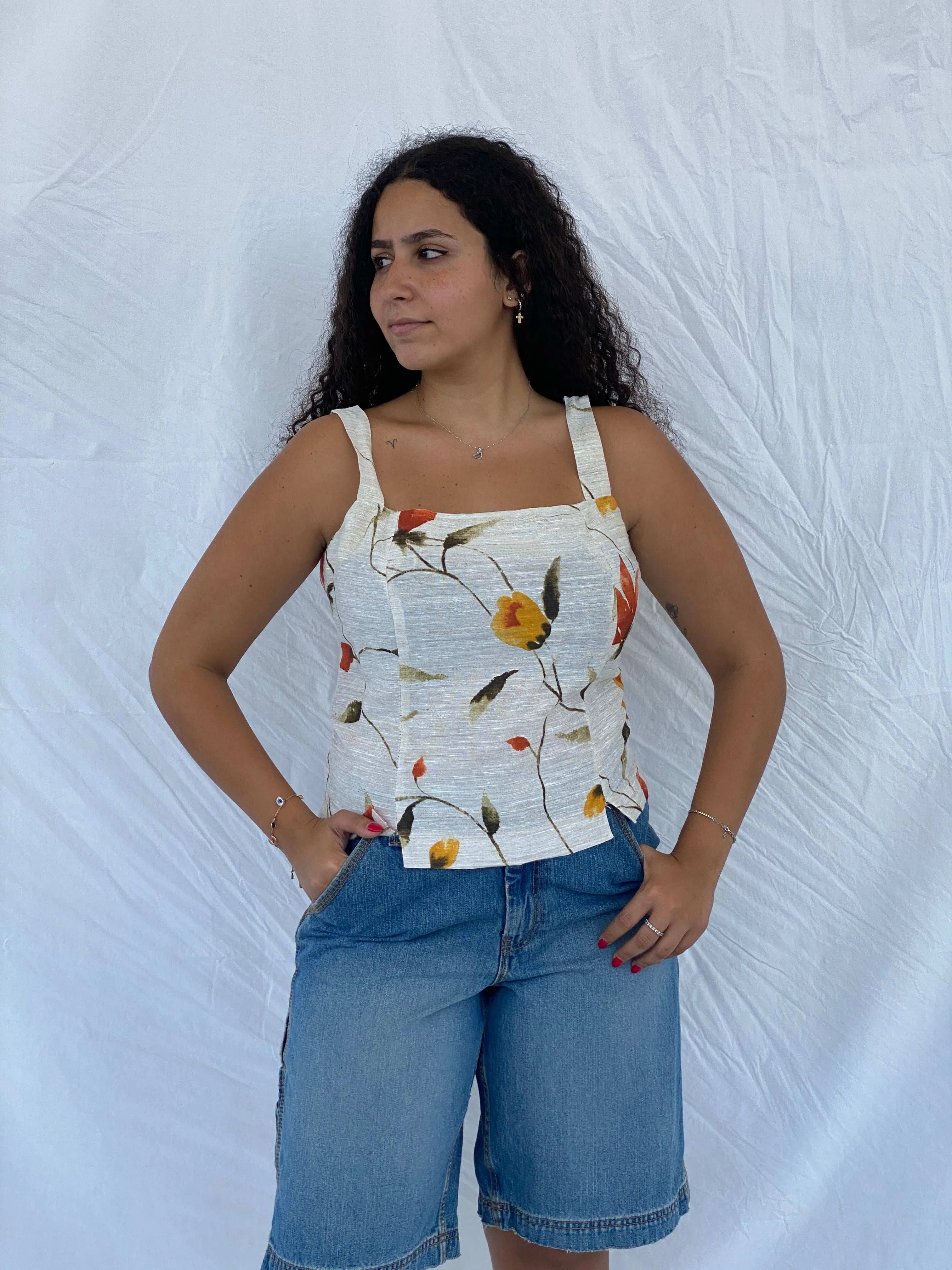 Vintage Carla Berti Linen Floral Top - Size XL - Balagan Vintage Sleeveless Top 00s, 90s, Dina, floral top, sleeveless top