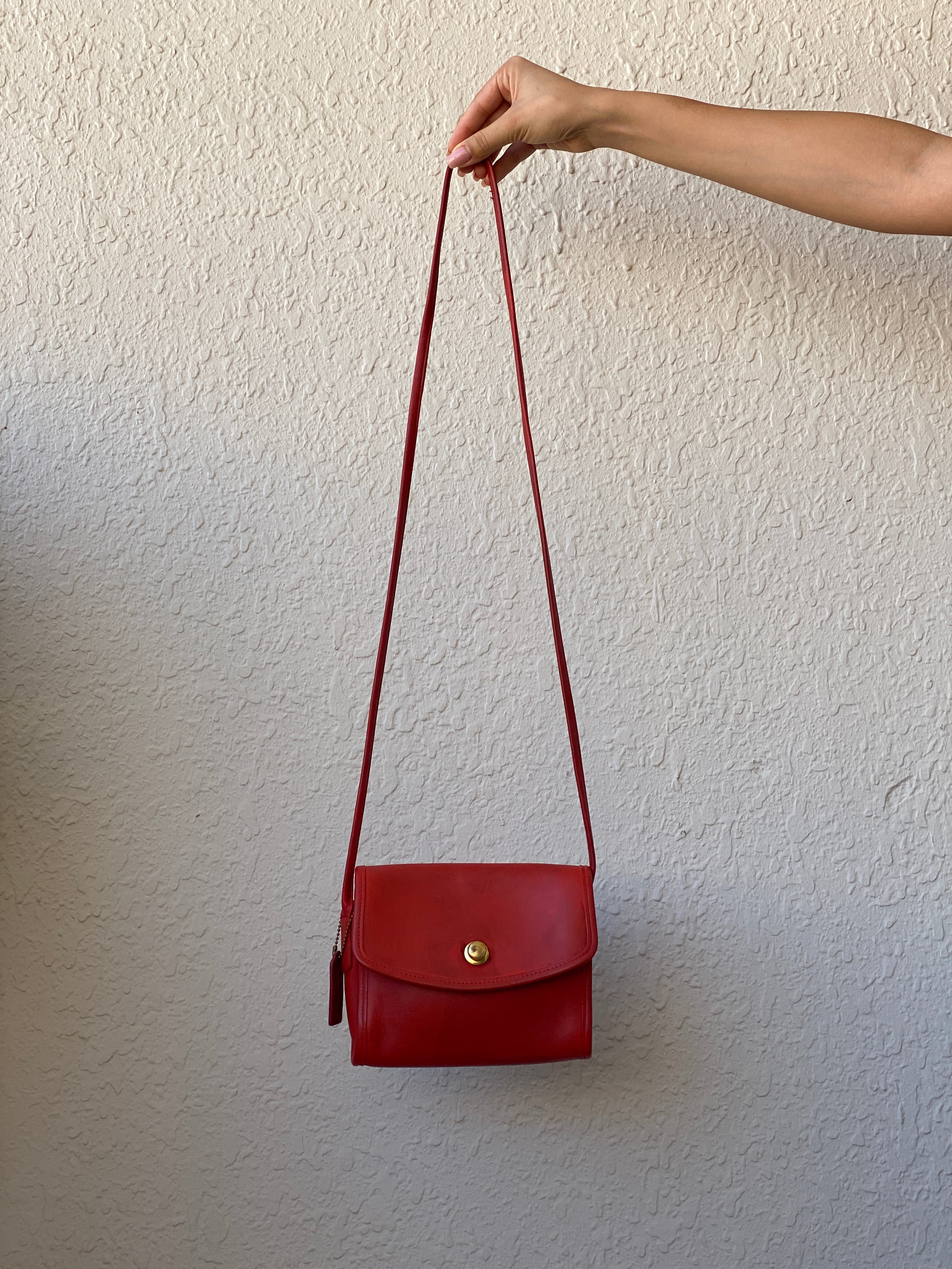 Vintage Classic Coach Chrystie Flap Red Leather Cross Body Bag - Balagan Vintage Cross Body Bag 00s, 90s, bag, consignment, NEW IN, Rand, shoulder bag, summer, Y2K