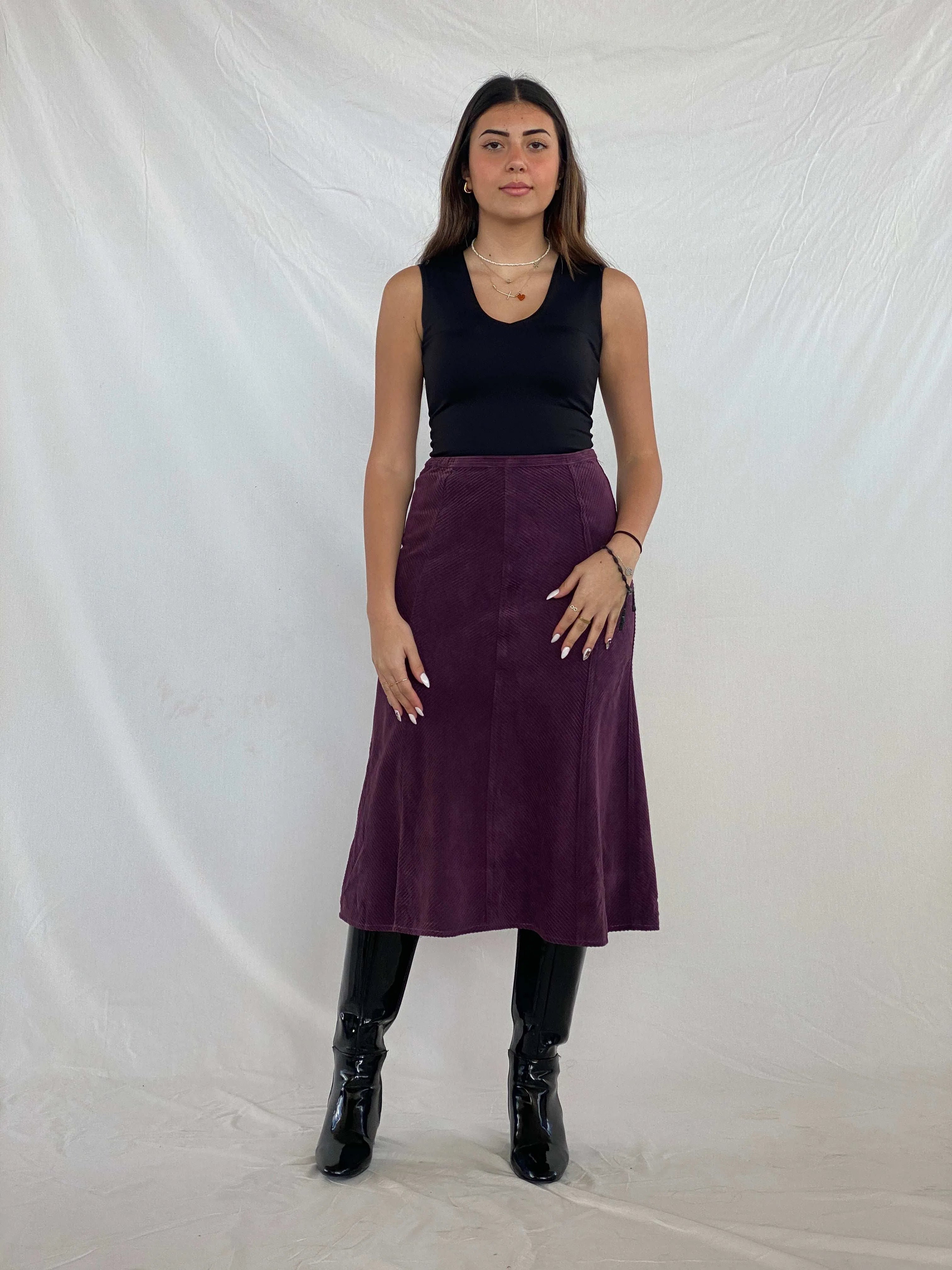 Vintage DAMART Corduroy Midi Skirt - Balagan Vintage Midi Skirt 00s, corduroy, Juana, midi skirt, women skirt