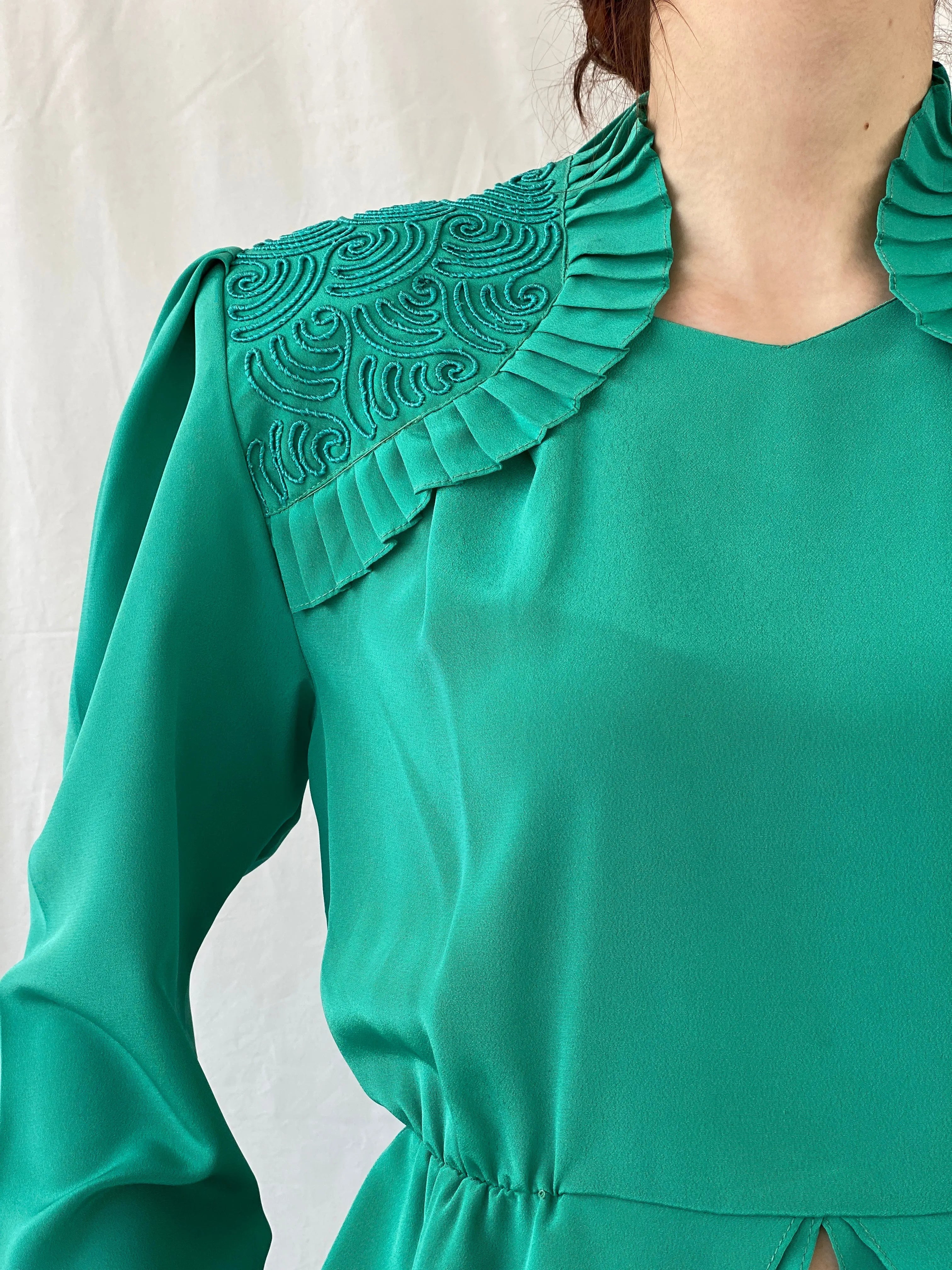 Vintage Doruk Green Embellished Padded Shoulders Long Sleeve Satin Blouse - L - Balagan Vintage Full sleeve Shirt 00s, Ayah, full sleeve shirt, shirt, women shirt