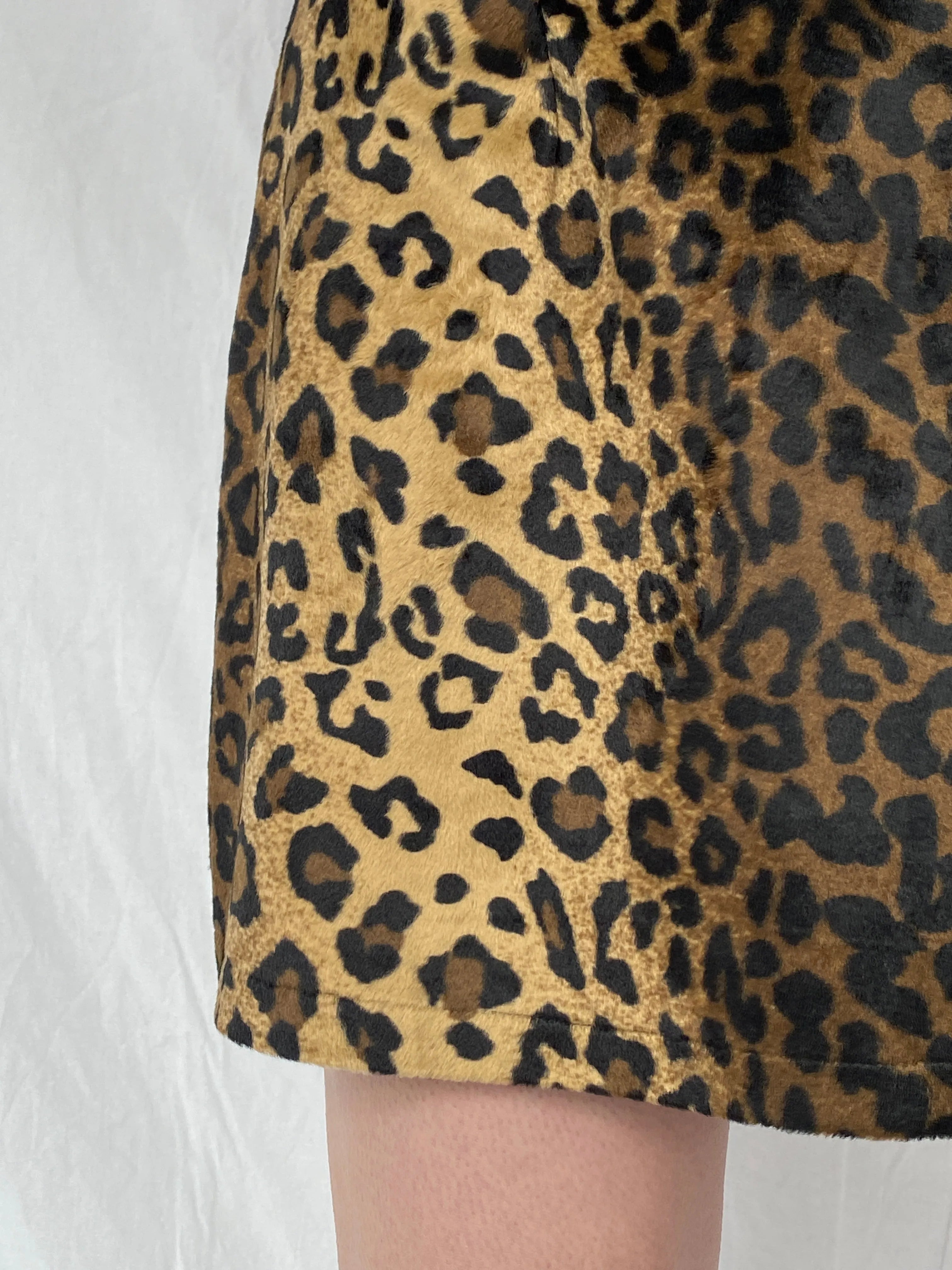 Vintage Fashion Shop Velvet Leopard Print Mini Skirt - L - Balagan Vintage Mini Skirt 90s, Ayah, leopard print, mini skirt