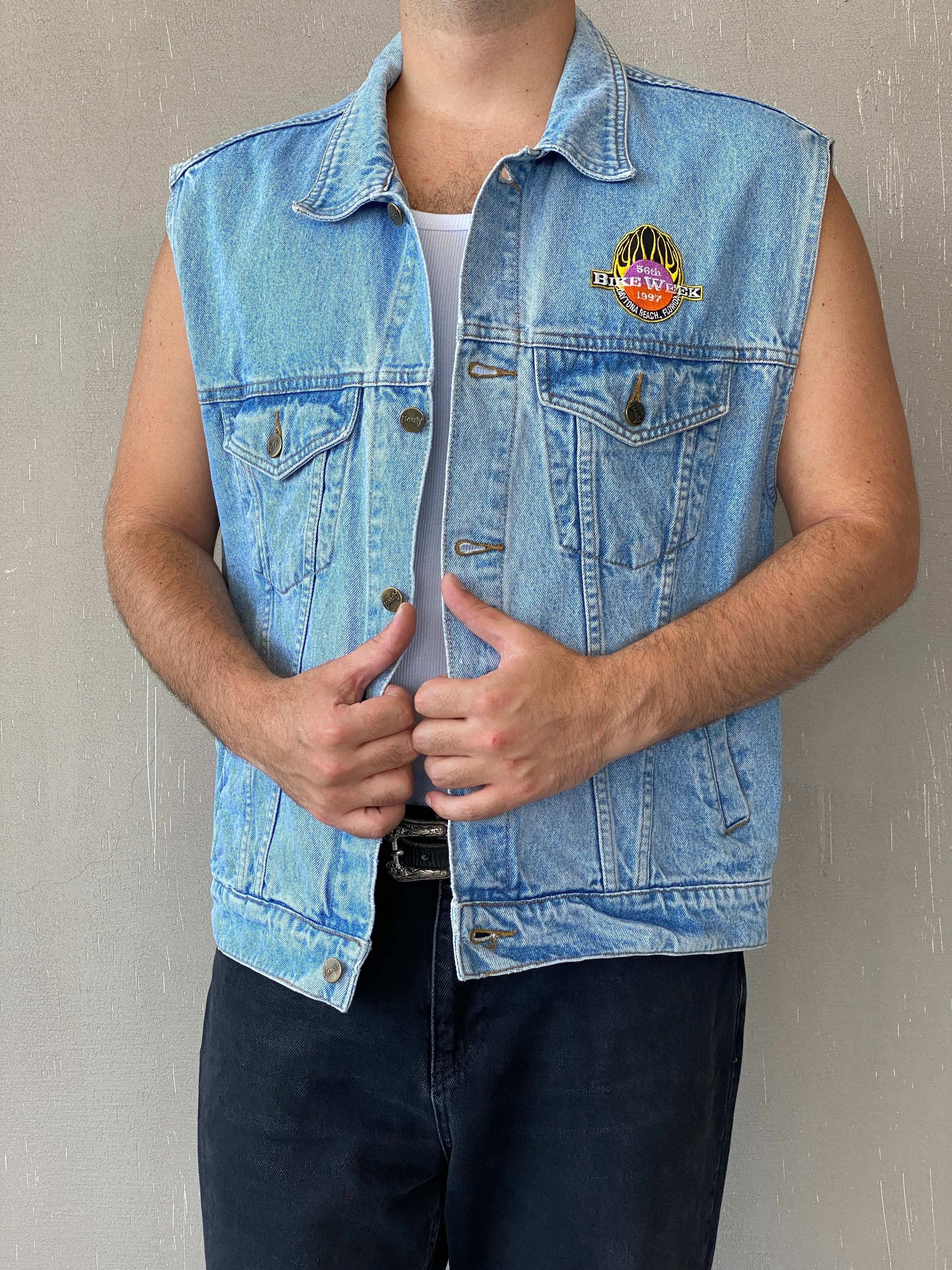Vintage Feeling Anvil Oversized Denim Vest - 2XL - Balagan Vintage Denim Vest 90s, denim, denim vest, Iyad