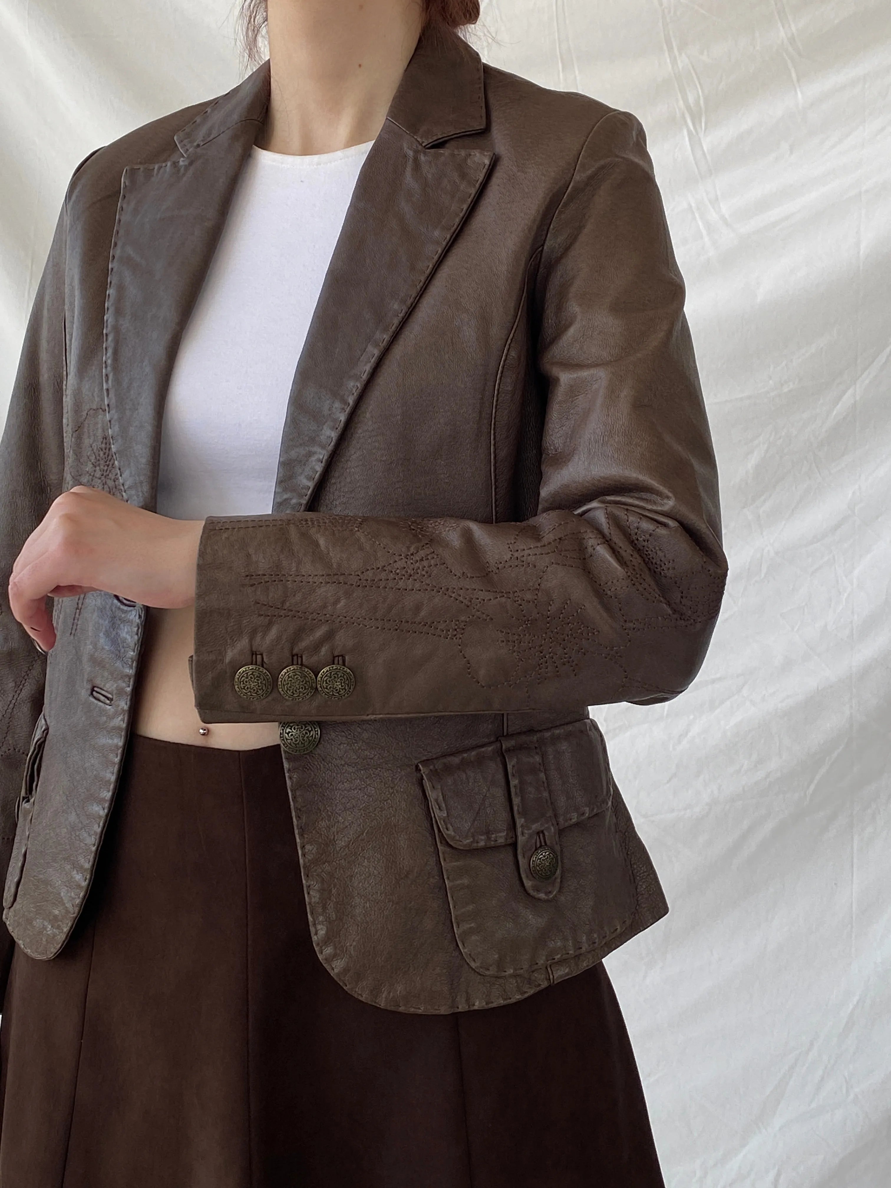 Vintage FRANSA Brown Genuine Leather Floral Embroidered Women’s Blazer Jacket - M - Balagan Vintage Leather Jacket 00s, Ayah, brown leather, genuine leather, genuine leather jacket, leather, leather jacket, NEW IN, winter