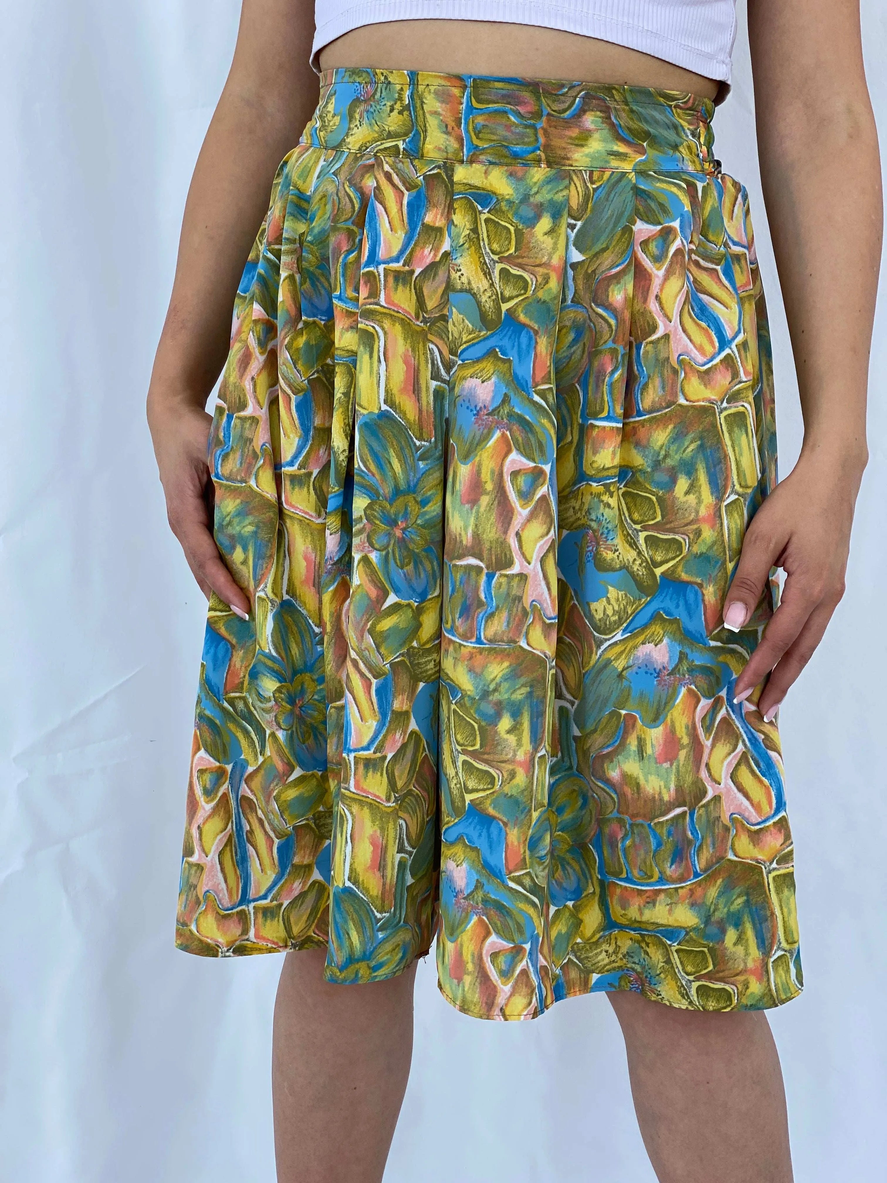 Vintage Handmade Floral Print Summery Shorts Size M - Balagan Vintage Shorts 00s, 90s, Aseel, floral, floral print, shorts, summer