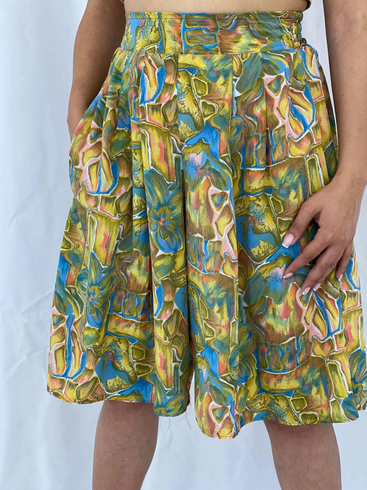Vintage Handmade Floral Print Summery Shorts Size M - Balagan Vintage Shorts 00s, 90s, Aseel, floral, floral print, shorts, summer