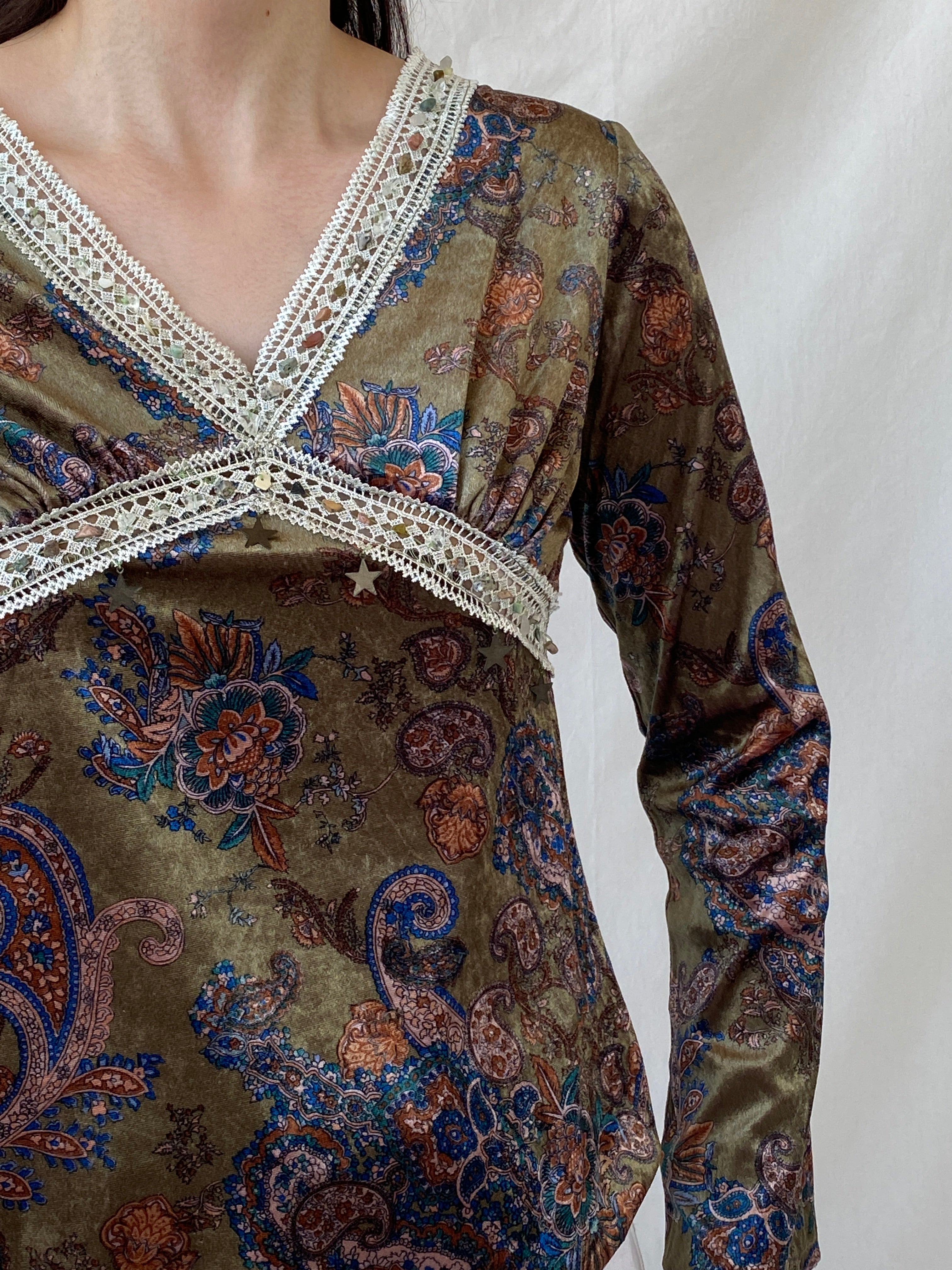 Vintage KLIMAN Collection Green Velvet Paisley Print Beaded Boho Long Sleeve Women’s Top - L - Balagan Vintage Full Sleeve Top 90s, Ayah, beaded, Boho, NEW IN, summer, velvet, velvet top, women top