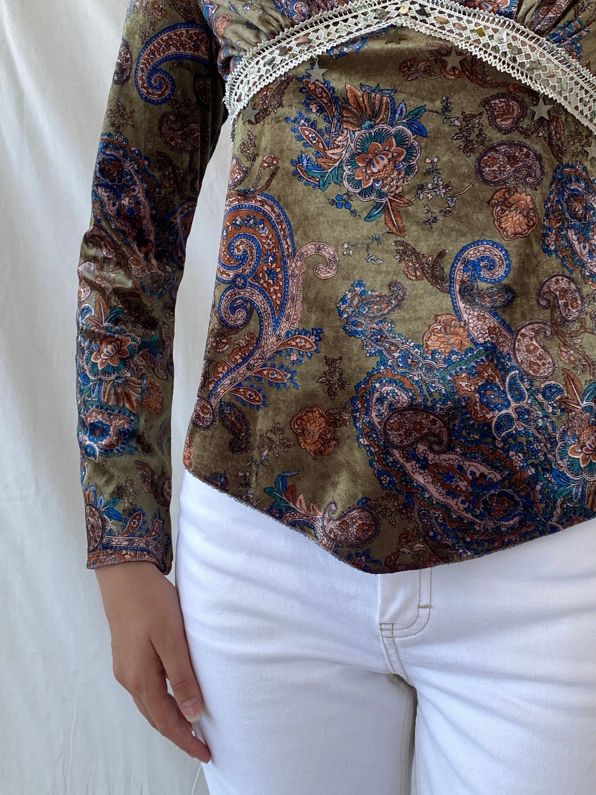 Vintage KLIMAN Collection Green Velvet Paisley Print Beaded Boho Long Sleeve Women’s Top - L - Balagan Vintage Full Sleeve Top 90s, Ayah, beaded, Boho, NEW IN, summer, velvet, velvet top, women top
