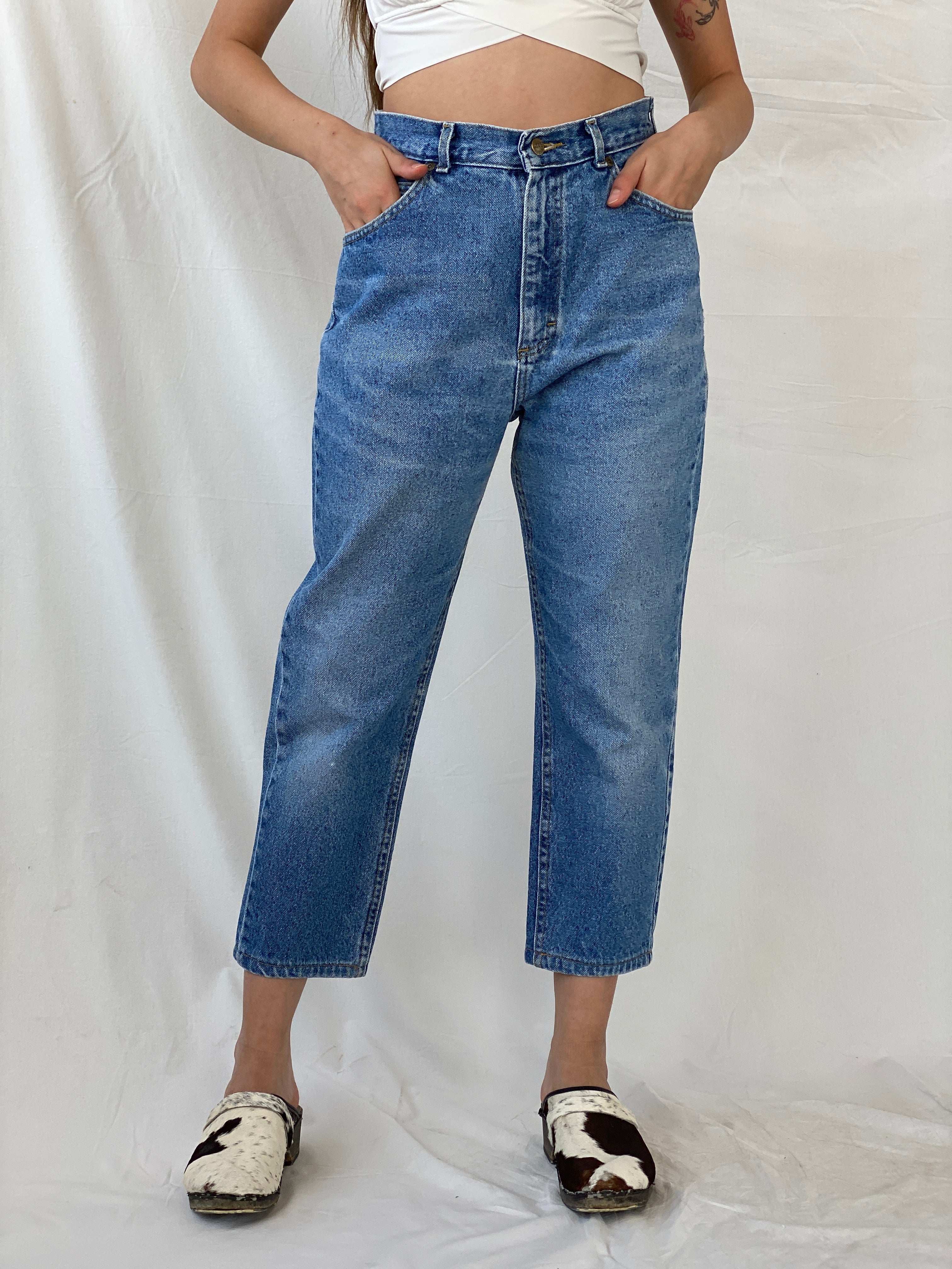 Vintage Lee Light Wash High Rise Jeans - Balagan Vintage Jeans 00s, 90s, flare jeans, jeans, Mira, vintage jeans