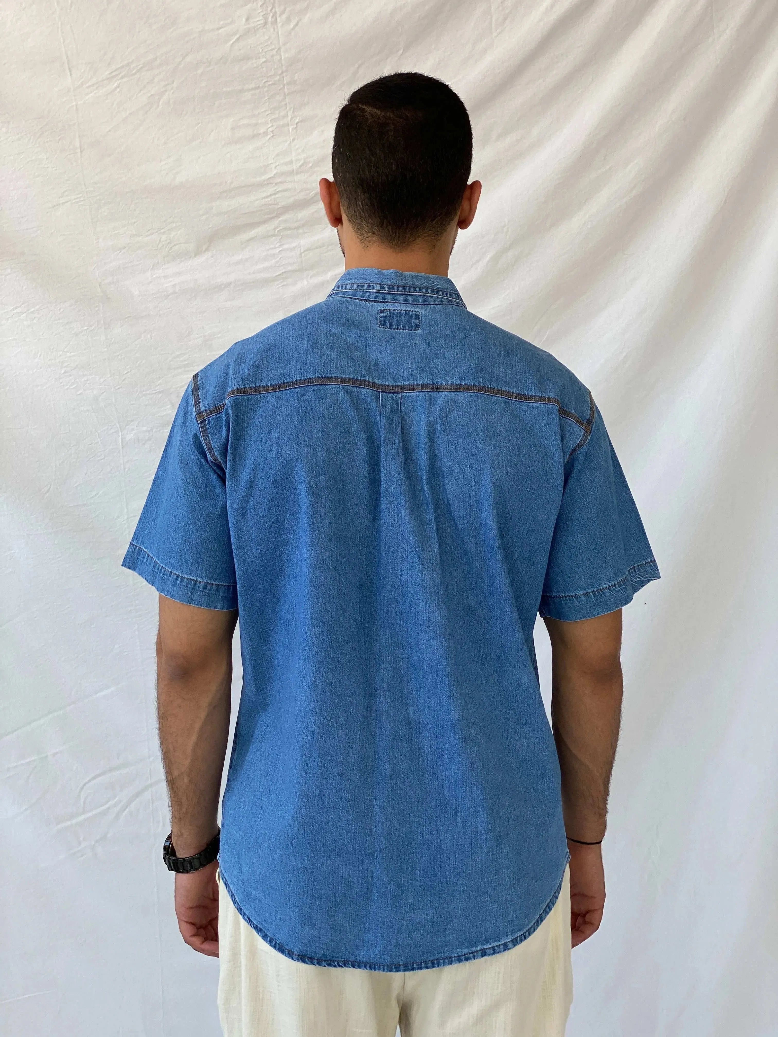 Vintage Levi's Half Sleeve Casual Denim Shirt - M - Balagan Vintage Half Sleeve Top 90s, half sleeve shirt, levis, mens shirt, printed shirt, Ramez