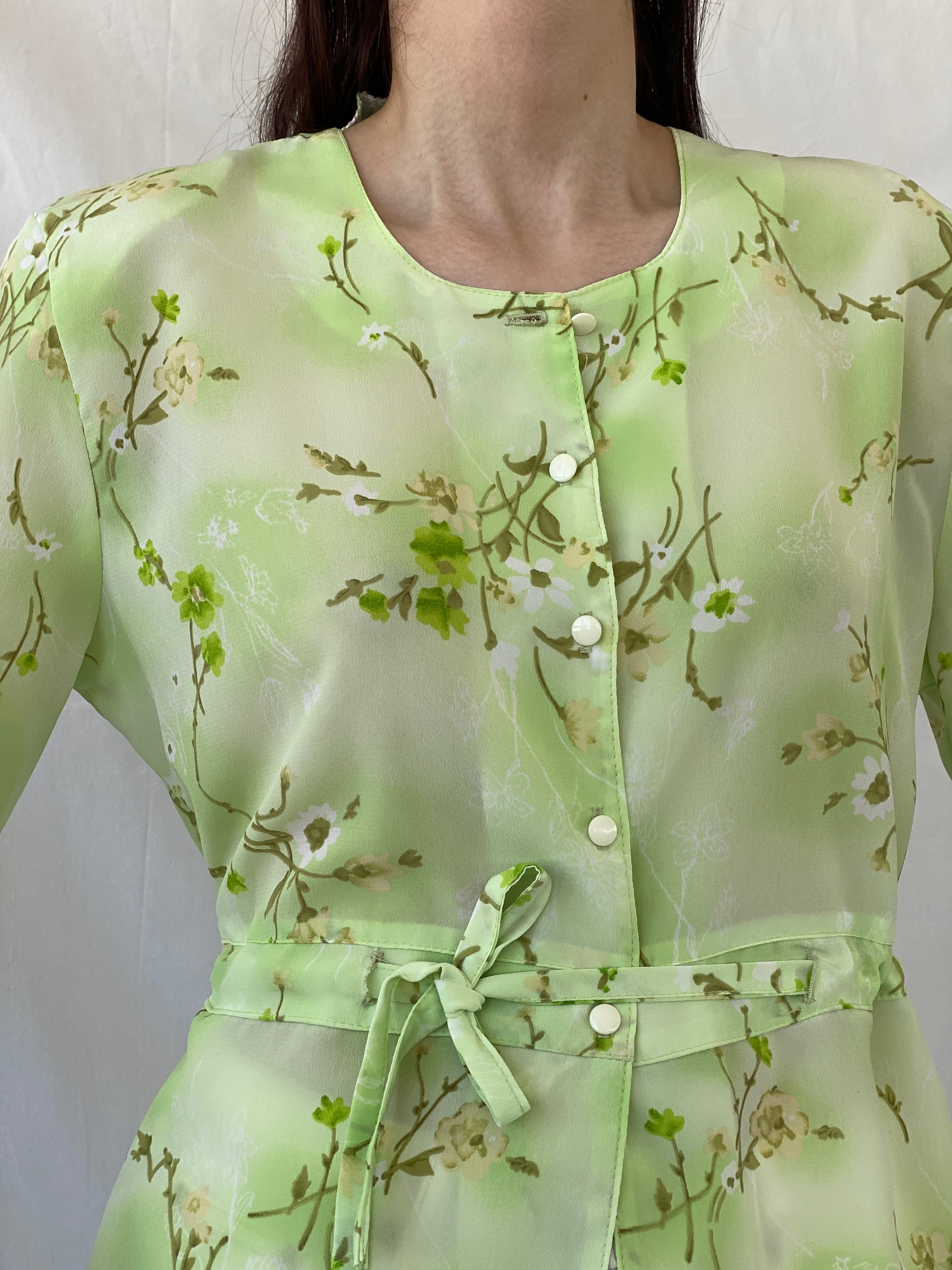 Vintage Lime Green Floral Waist Tie Button Up Short Sleeve Shirt - L - Balagan Vintage Half Sleeve Shirt 00s, Ayah, Coquette, Cottage core, floral, floral shirt, half sleeve shirt, NEW IN, shirt, women shirt