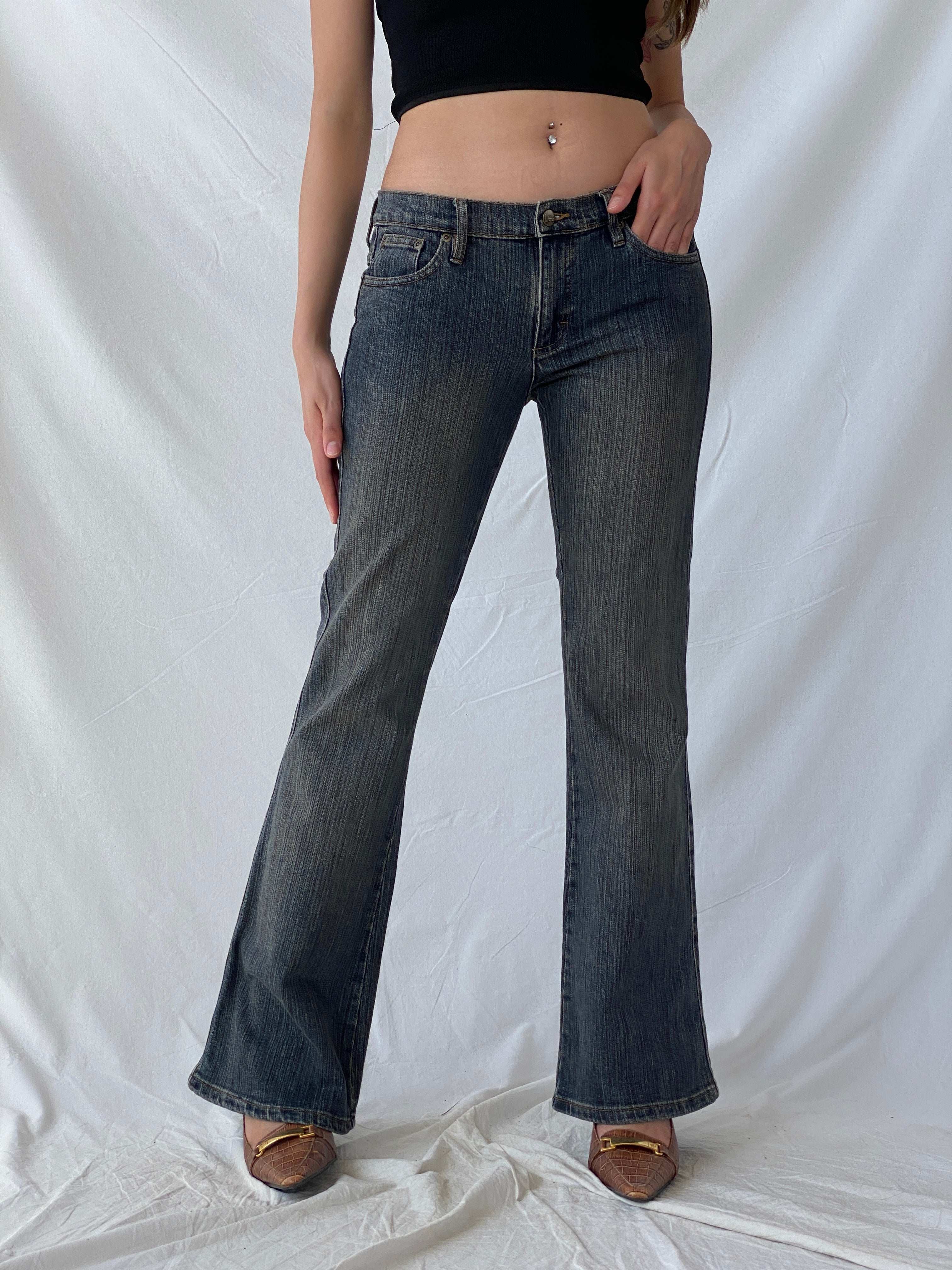 Vintage Low Waisted Lee Flare Jeans - Balagan Vintage Jeans 00s, 90s, Deals, flare jeans, jeans, Mira, vintage jeans