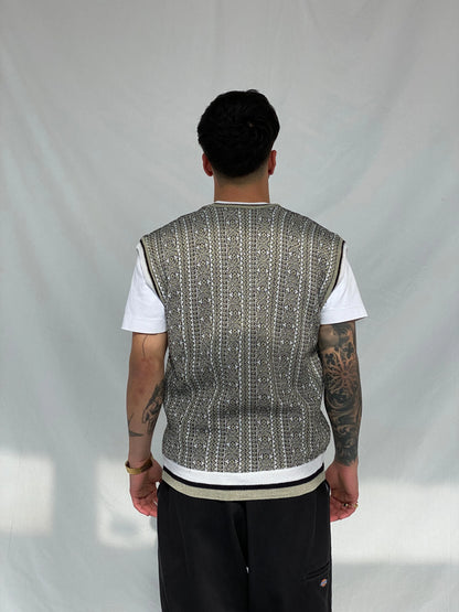 Vintage Men’s Casual V-Neck Patterned Striped Knitted Vest - M - Balagan Vintage Vest 90s, Hamza, men, streetwear, vest, vintage, winter