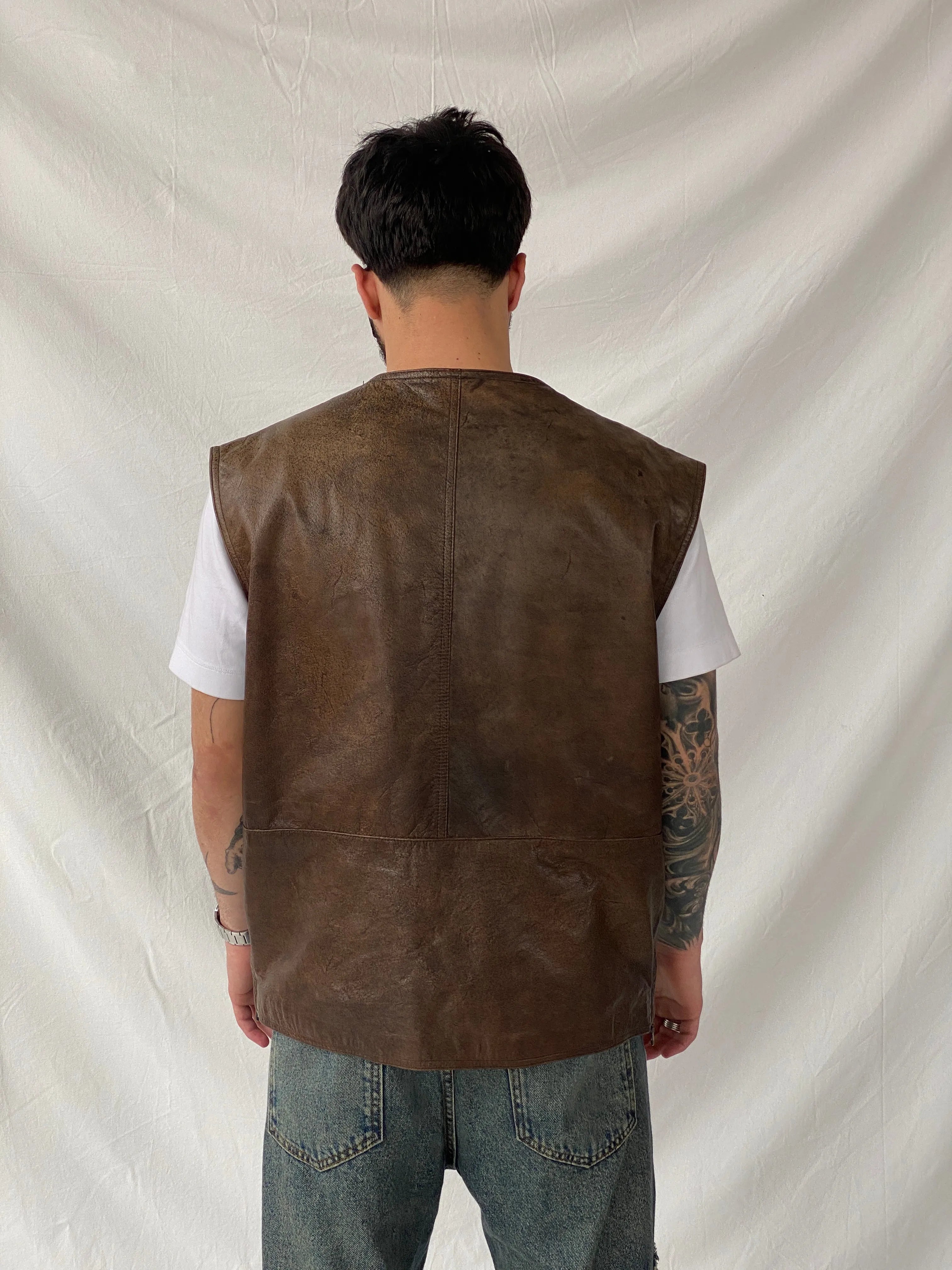 Vintage Men’s Safari Cargo Brown Genuine Leather Zip Up Vest - XL - Balagan Vintage Vest 90s, brown leather, consignment, genuine leather, genuine leather vest, Hamza, men, streetwear, vest, vintage, winter