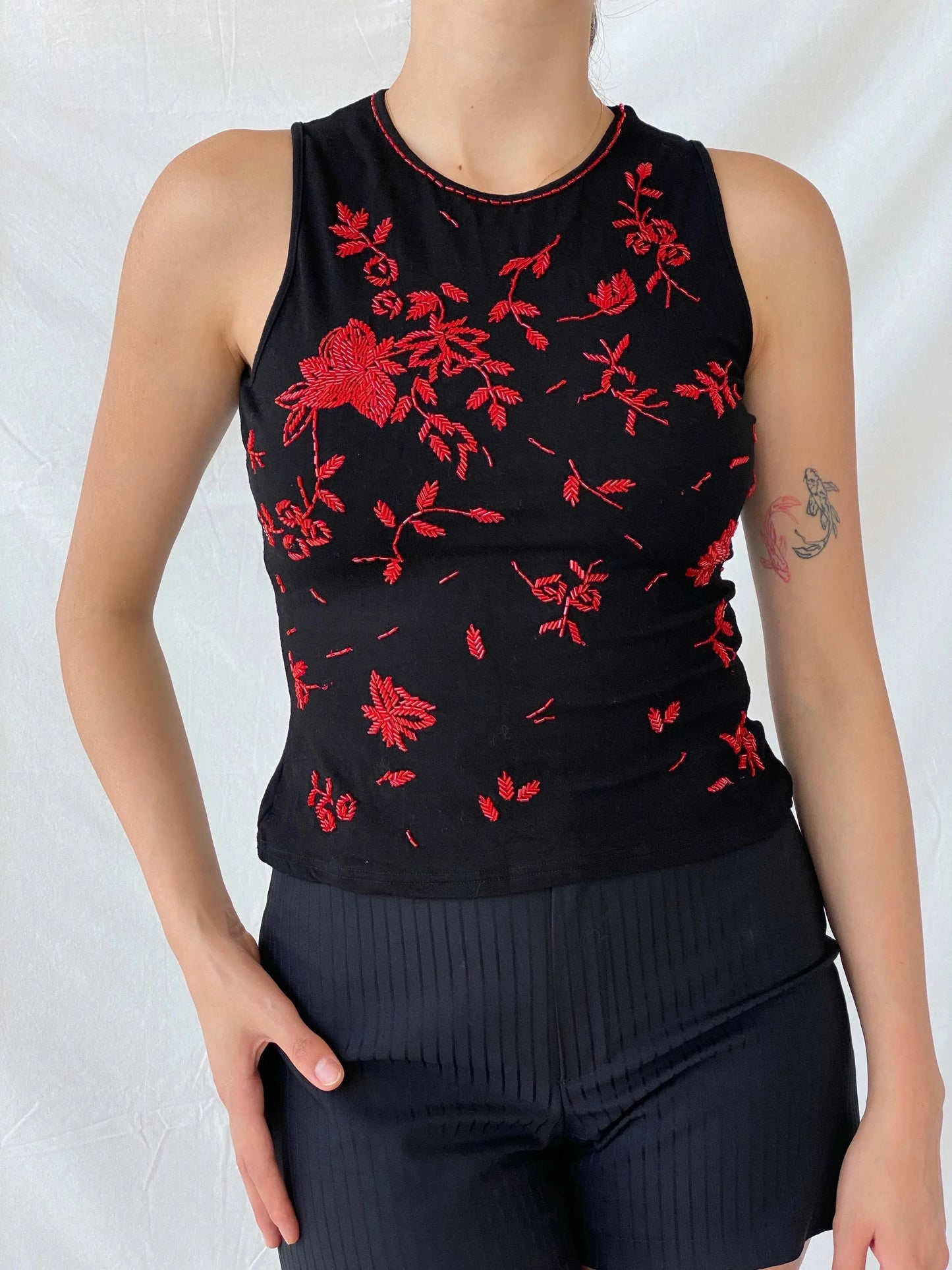 Vintage Morgan De Toi Red Floral Beaded Black Sleeveless Top - M - Balagan Vintage Sleeveless Top floral embroidery, Mira, sleeveless top, women top
