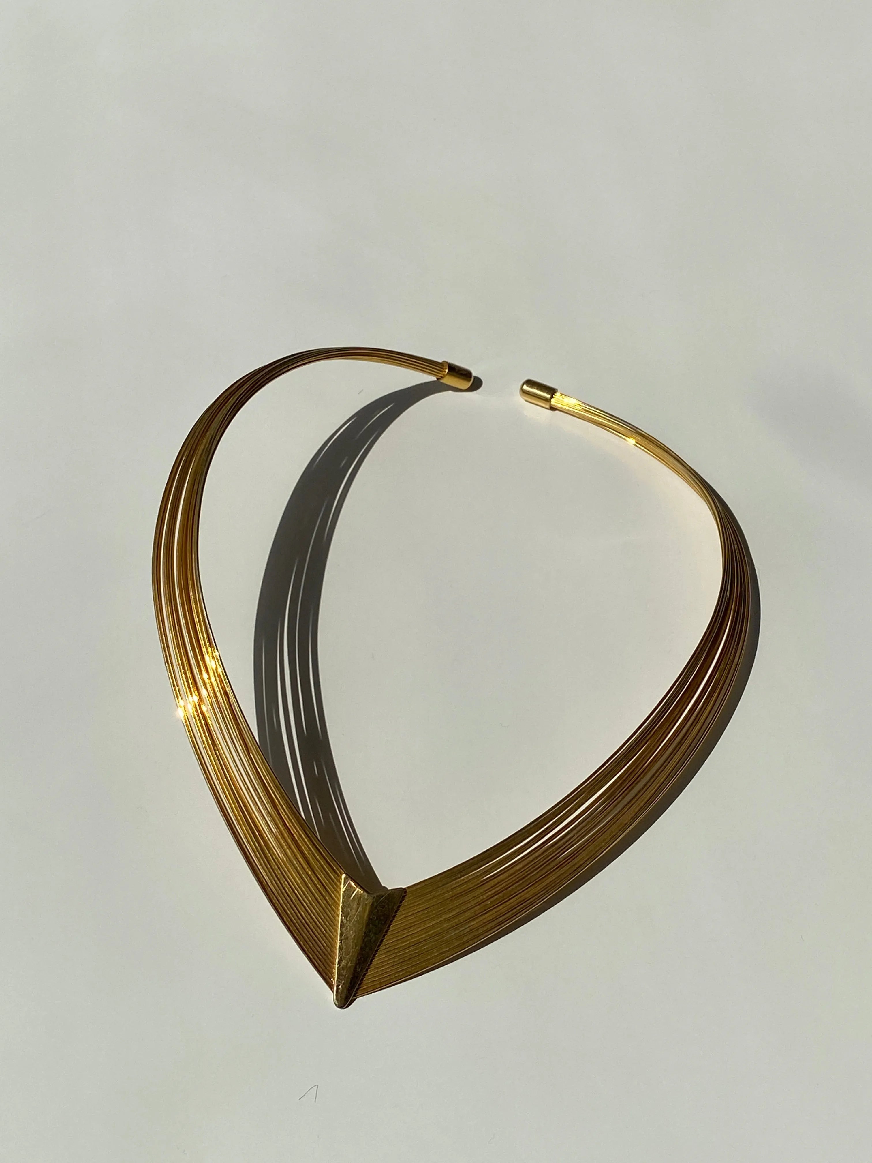 Vintage Multi-Strand Wire Metal V-Shaped Gold Choker Necklace - Balagan Vintage Necklace 00s, Necklace