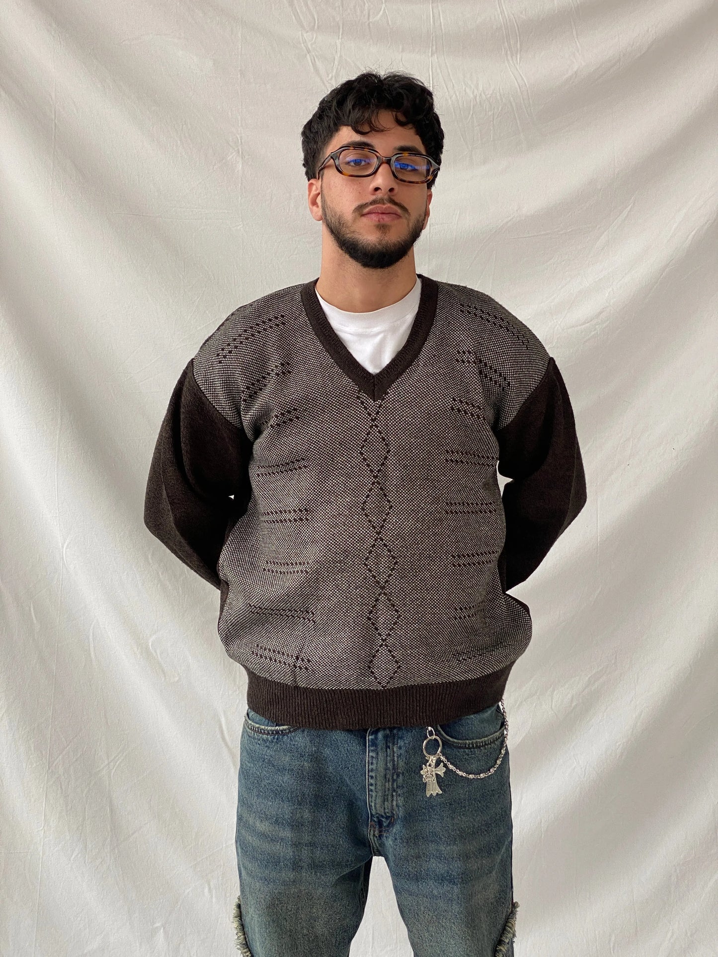 Vintage ÖzSalih Collection Brown Jumper V-Neck Knitted Sweater - M - Balagan Vintage Sweater 90s, Hamza, knit, knitted, knitted sweater, men, streetwear, vintage, vintage sweater, winter