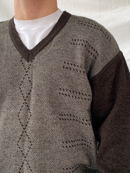 Vintage ÖzSalih Collection Brown Jumper V-Neck Knitted Sweater - M - Balagan Vintage Sweater 90s, Hamza, knit, knitted, knitted sweater, men, streetwear, vintage, vintage sweater, winter
