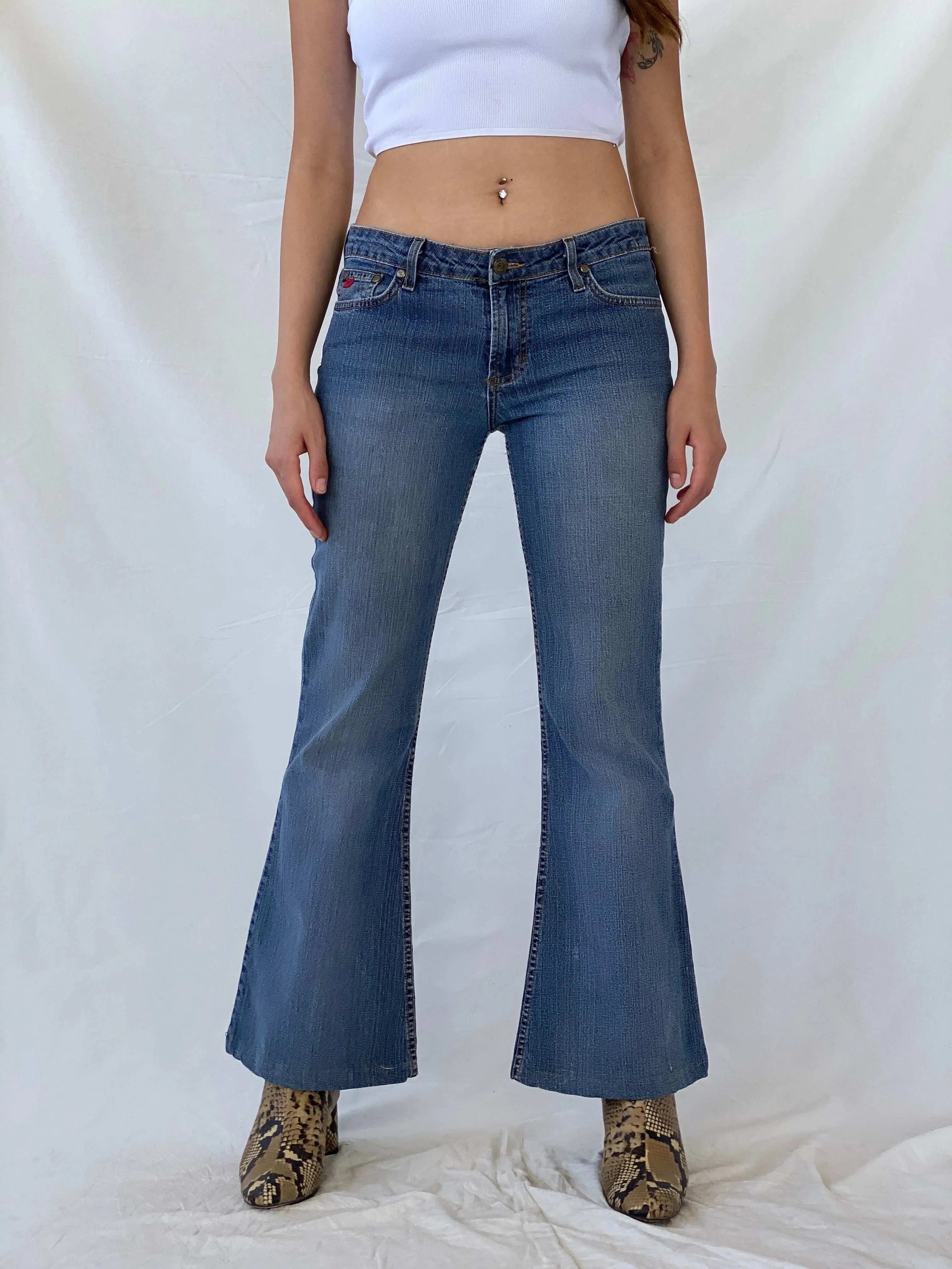 Vintage Paris Blues Soulmate Cut Washed Flared Jeans - Balagan Vintage Jeans 00s, 90s, flare jeans, jeans, Mira, vintage jeans
