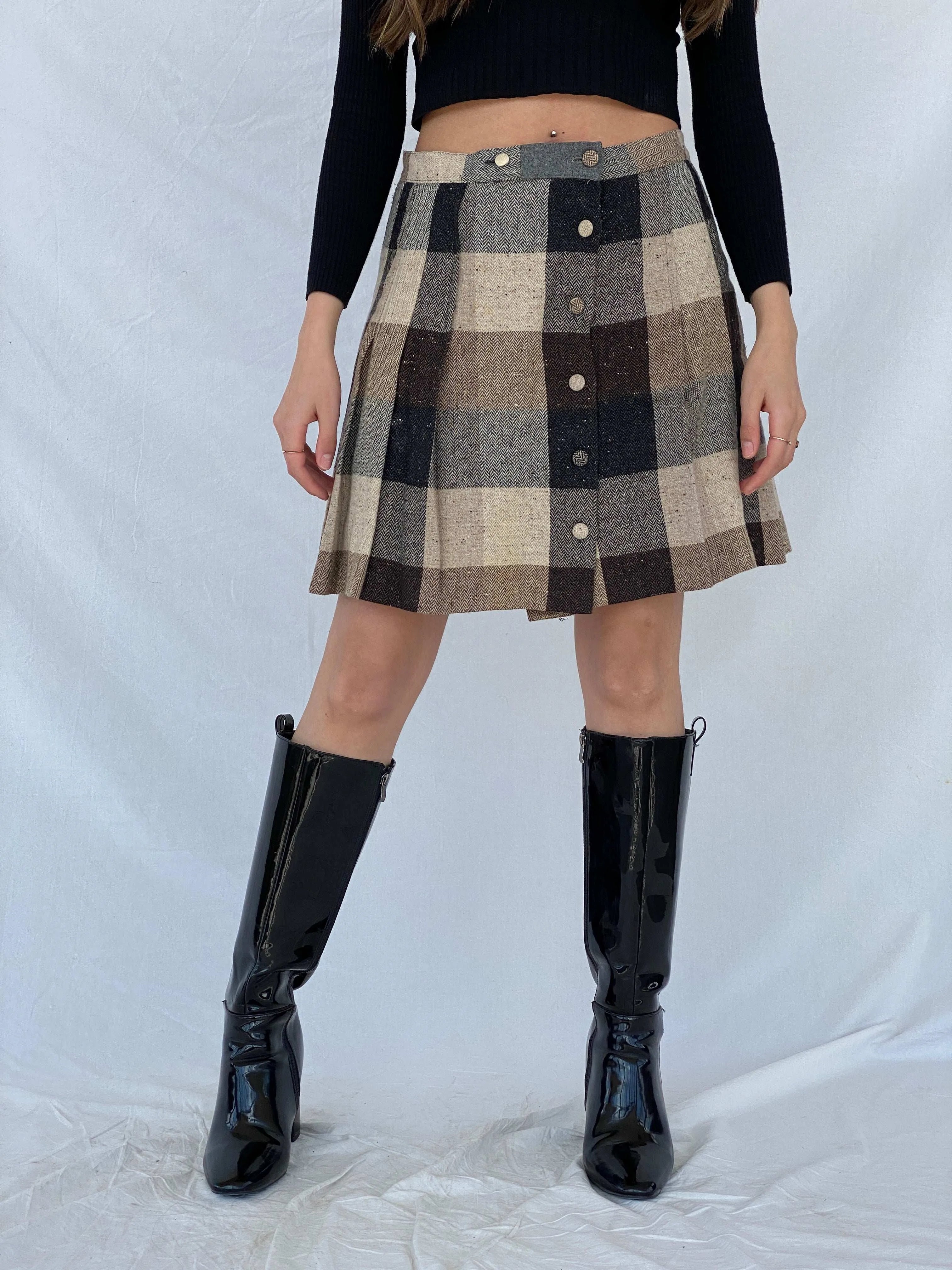 Vintage Plaid Mini Skirt - Balagan Vintage Mini Skirt 00s, 90s, mini skirt, Mira