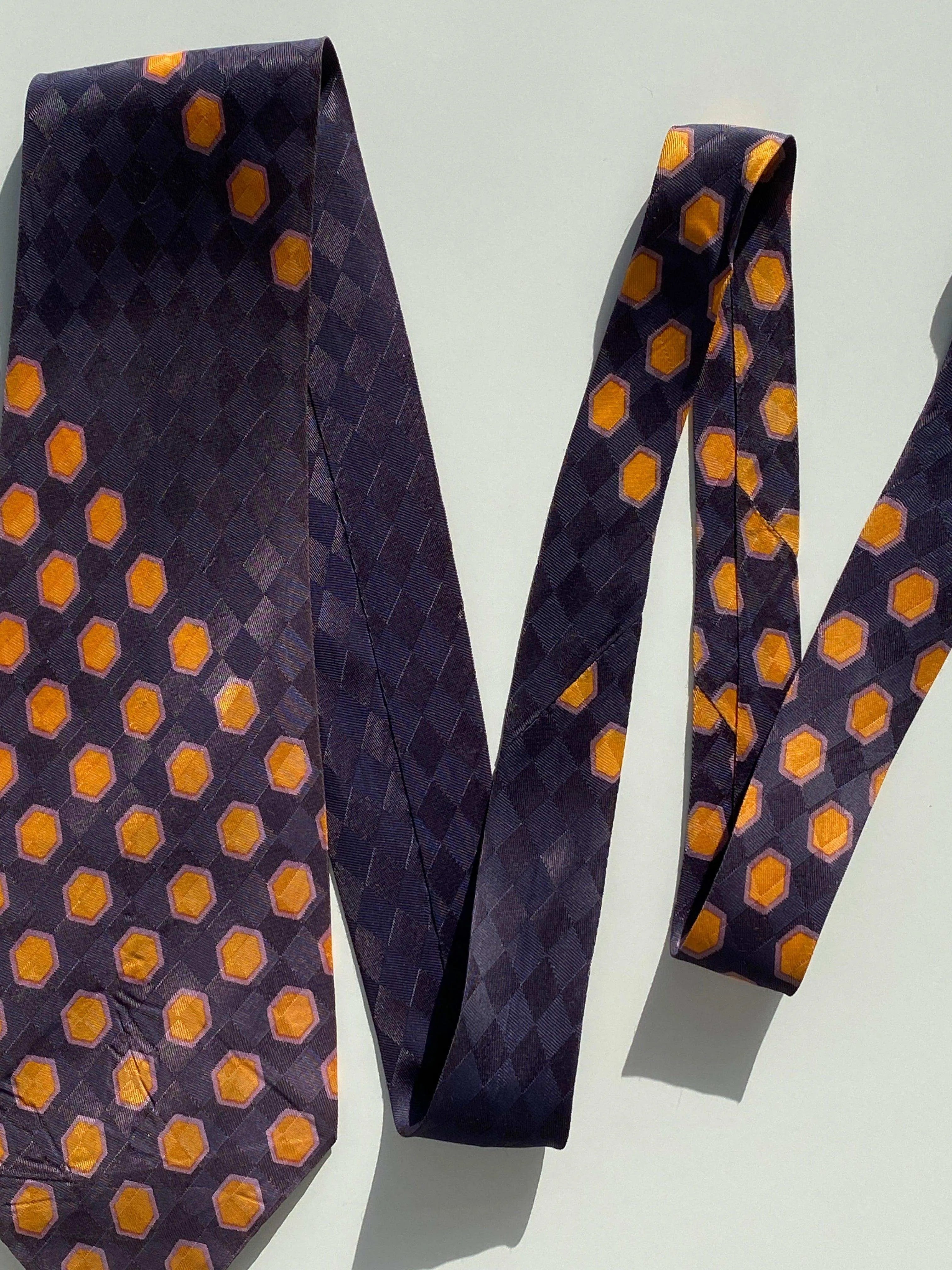 Vintage Poly Lavable Printed Tie - Balagan Vintage Ties 80s, 90s, printed ties, tie, vintage tie, vintage ties