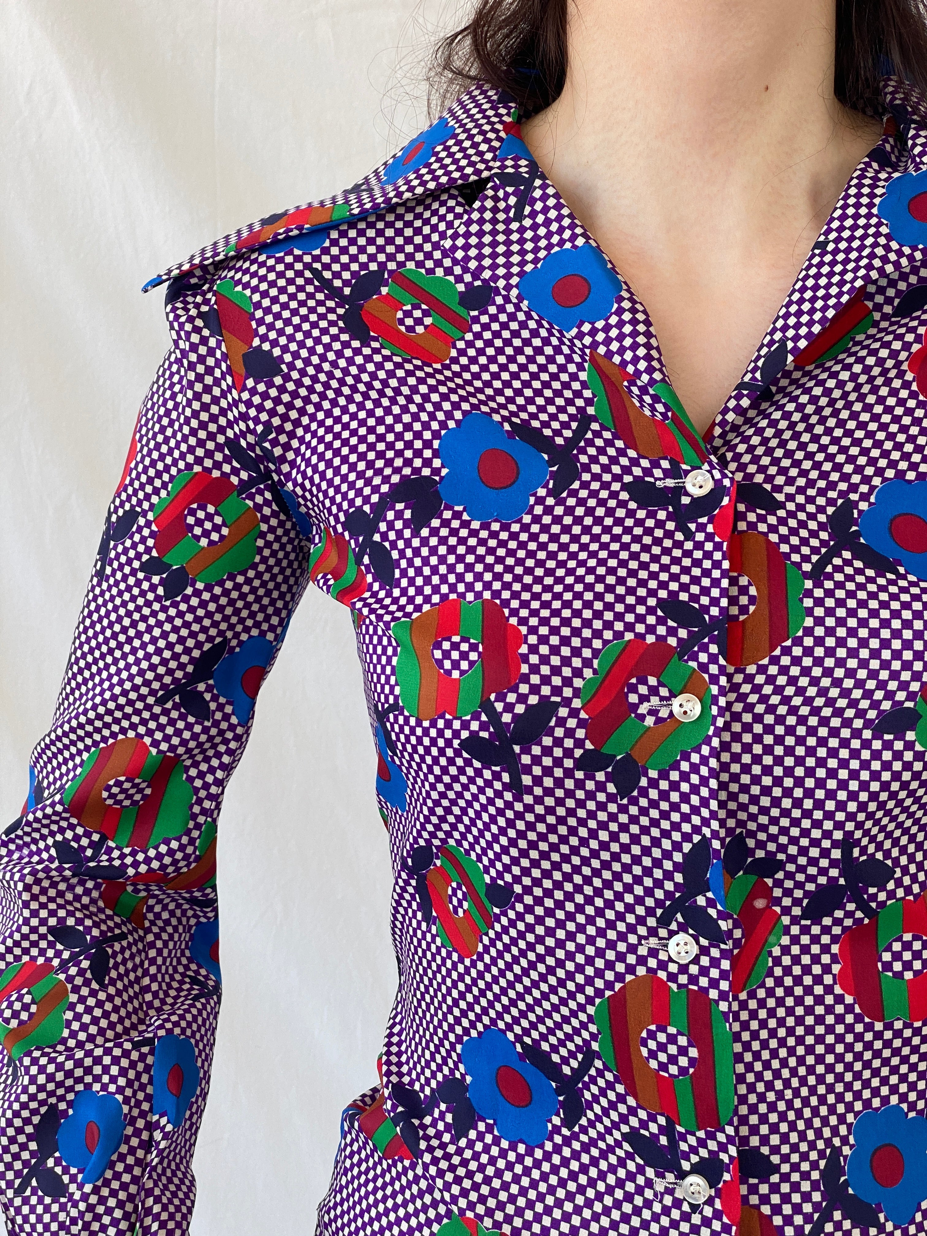 Vintage Qwer Geometric Floral Art Color Blast Full Sleeve Shirt - S - Balagan Vintage Full sleeve Shirt 00s, Ayah, floral, floral shirt, full sleeve shirt, NEW IN, shirt, women shirt