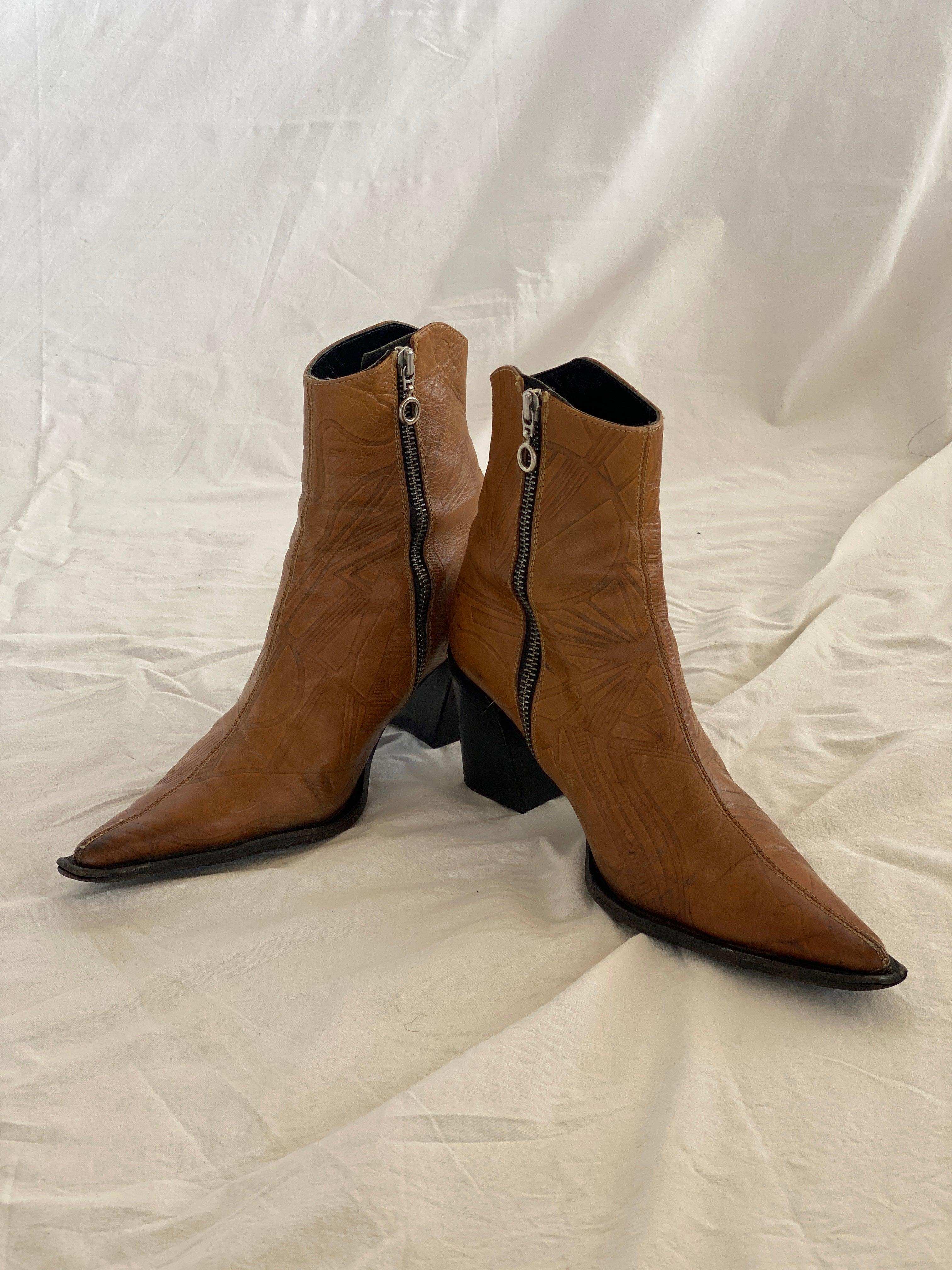 Vintage Simon Bay Genuine Leather Cowboy Boots - Balagan Vintage Cowboy boots 90s, cowboy, cowboy boots, genuine leather