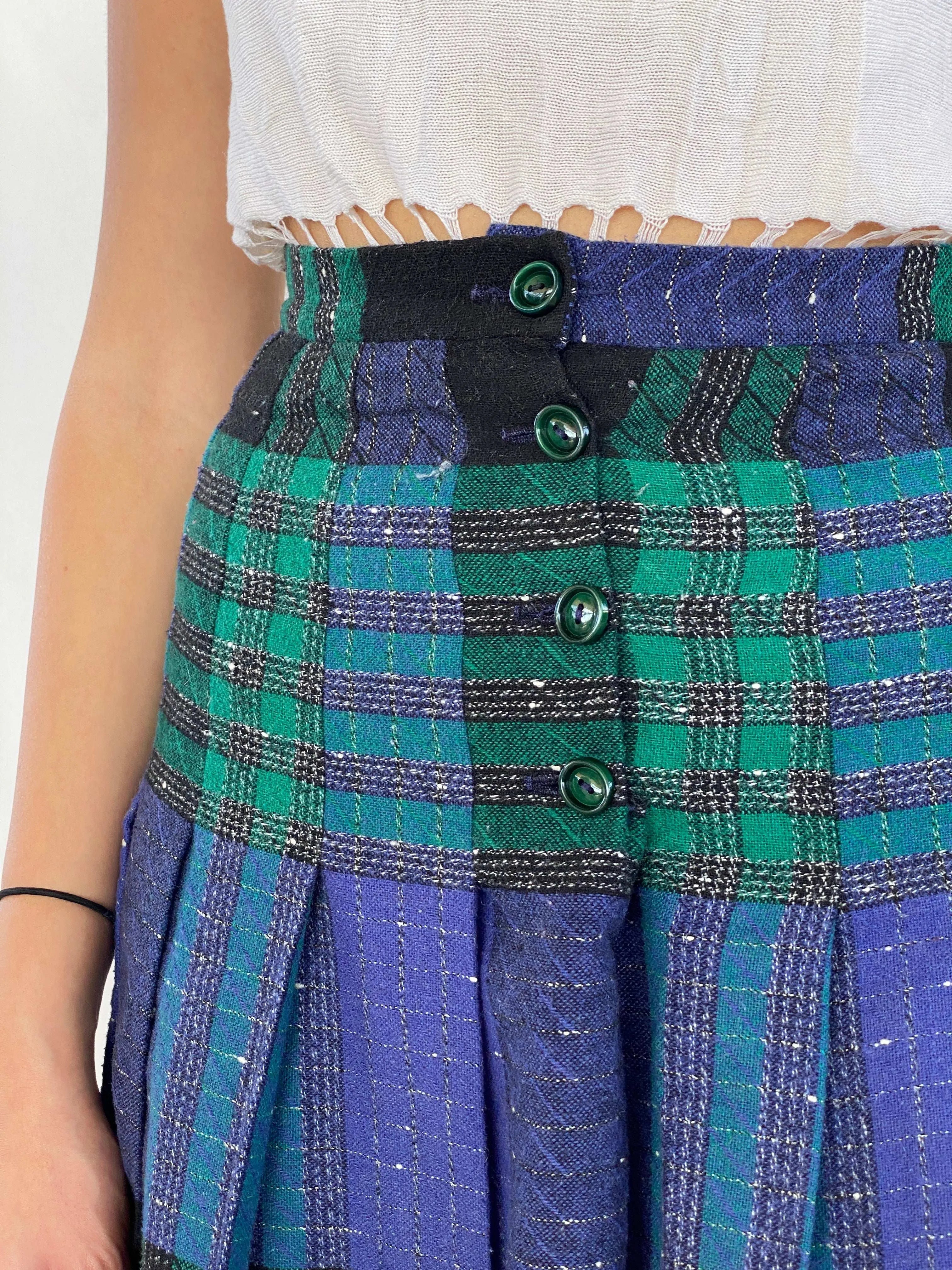 Vintage Tartan Kilted Midi Skirt - Balagan Vintage Midi Skirt 00s, 90s, Deals, Juana, midi skirt
